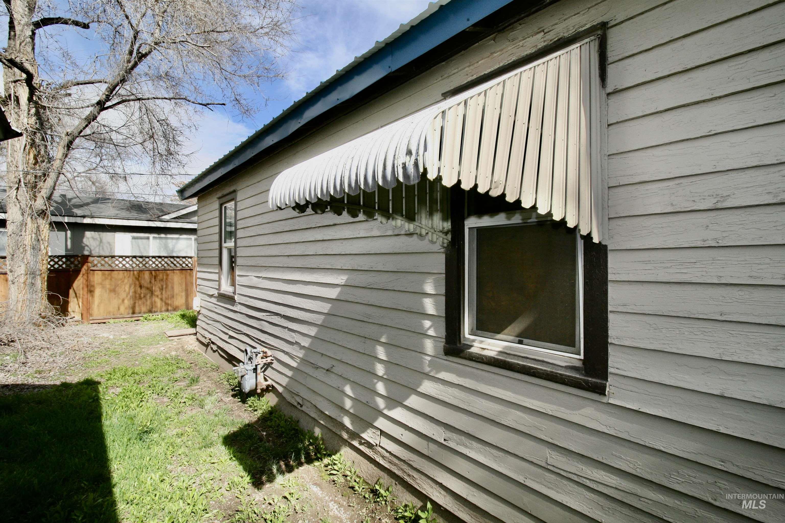 705 N 2nd Street, Nyssa, Oregon 97913, 2 Bedrooms, 1 Bathroom, Residential For Sale, Price $229,000, 98977856