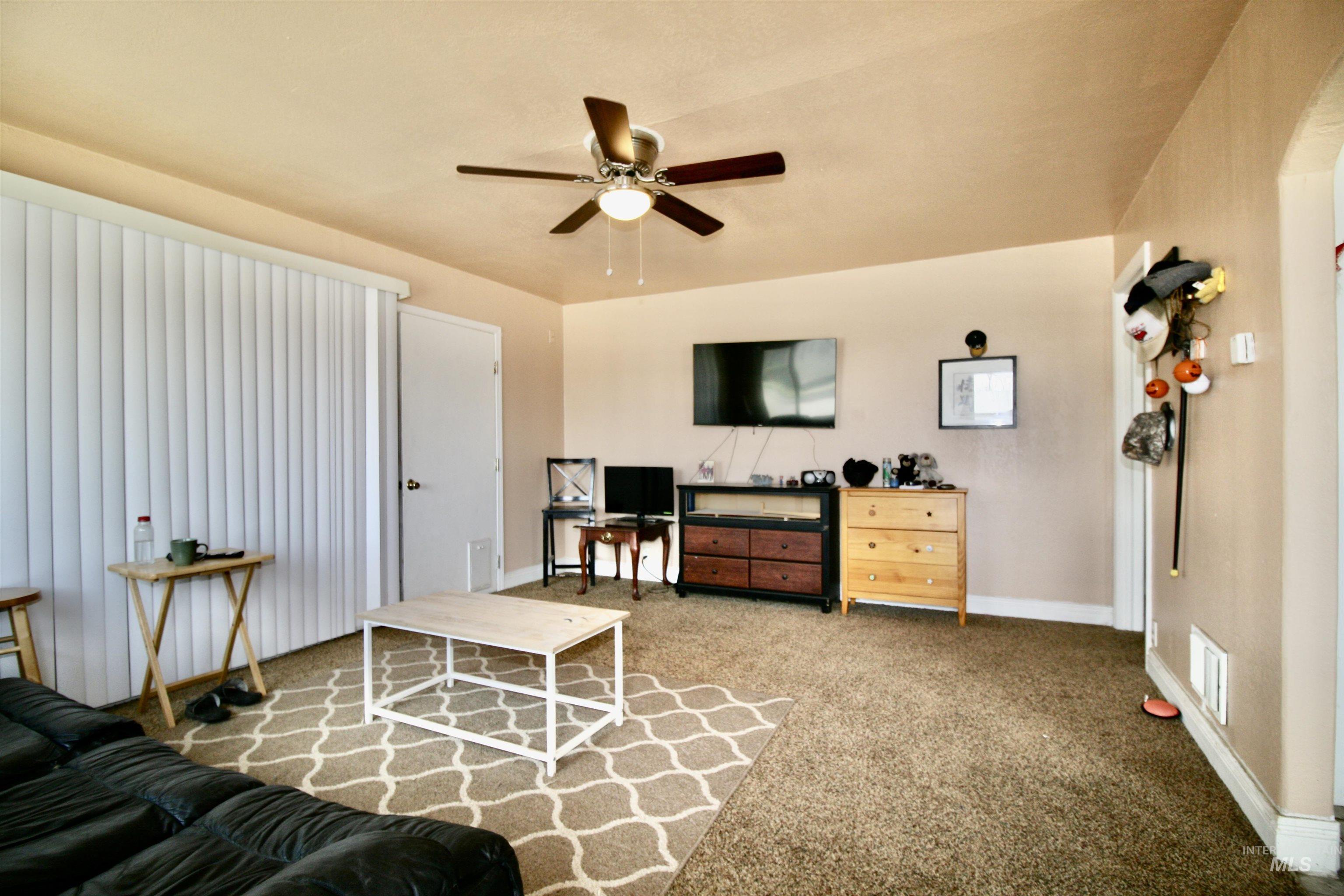 705 N 2nd Street, Nyssa, Oregon 97913, 2 Bedrooms, 1 Bathroom, Residential For Sale, Price $229,000, 98977856