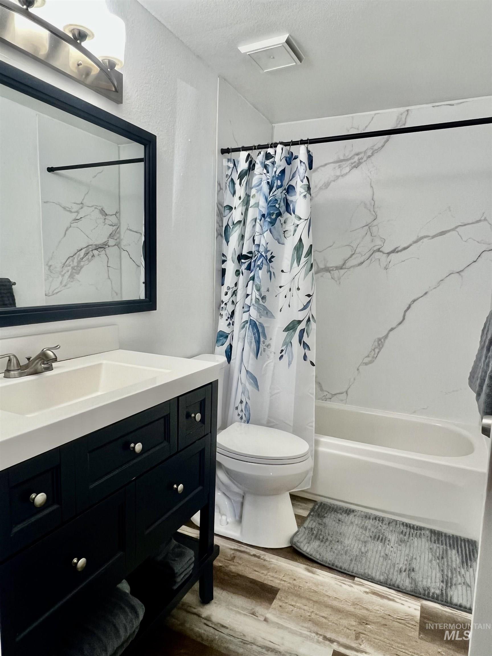 510 Laurel Dr, Mountain Home, Idaho 83647, 3 Bedrooms, 2 Bathrooms, Residential For Sale, Price $329,000, 98977857