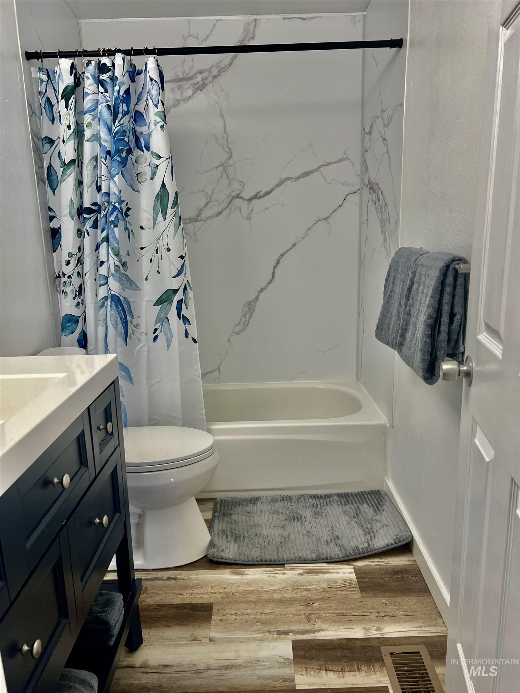 510 Laurel Dr, Mountain Home, Idaho 83647, 3 Bedrooms, 2 Bathrooms, Residential For Sale, Price $329,000, 98977857