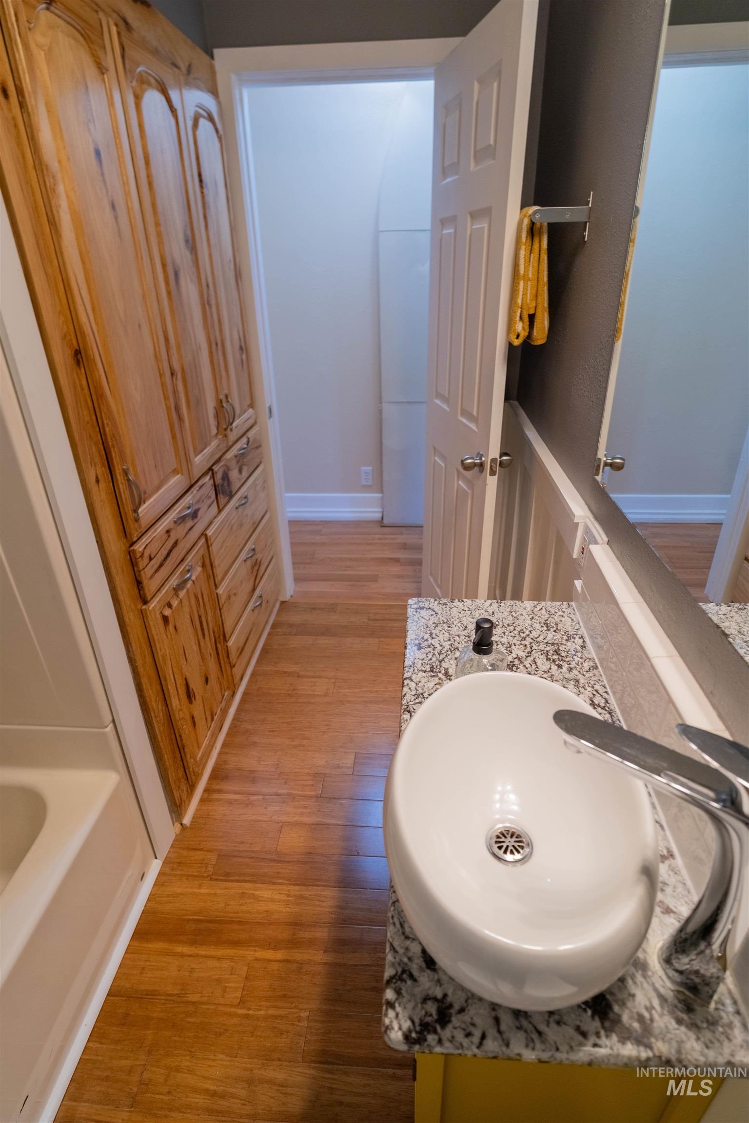 1212 14th St, Lewiston, Idaho 83501, 4 Bedrooms, 2 Bathrooms, Residential For Sale, Price $365,000,MLS 98977858