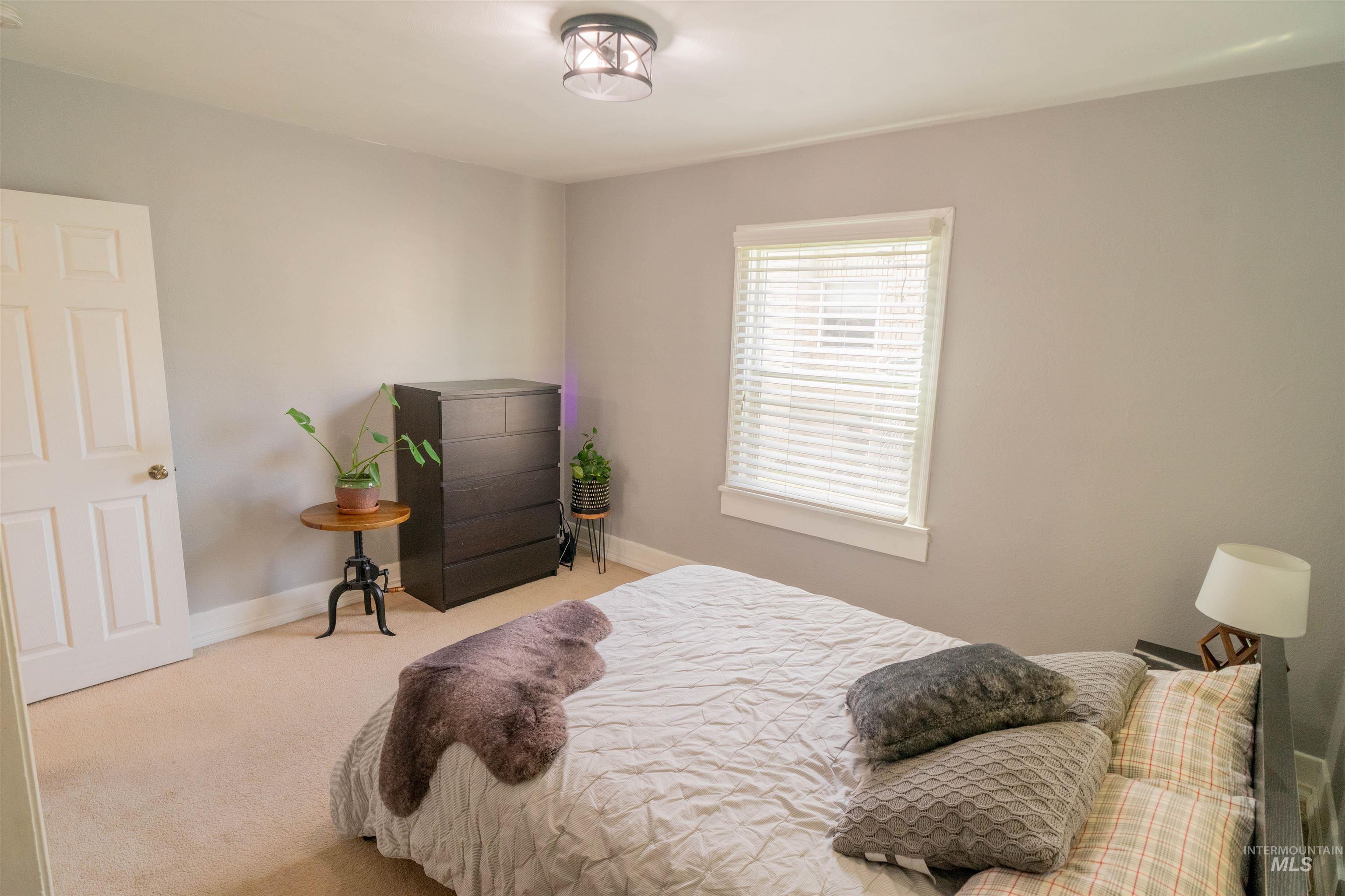 1212 14th St, Lewiston, Idaho 83501, 4 Bedrooms, 2 Bathrooms, Residential For Sale, Price $365,000,MLS 98977858