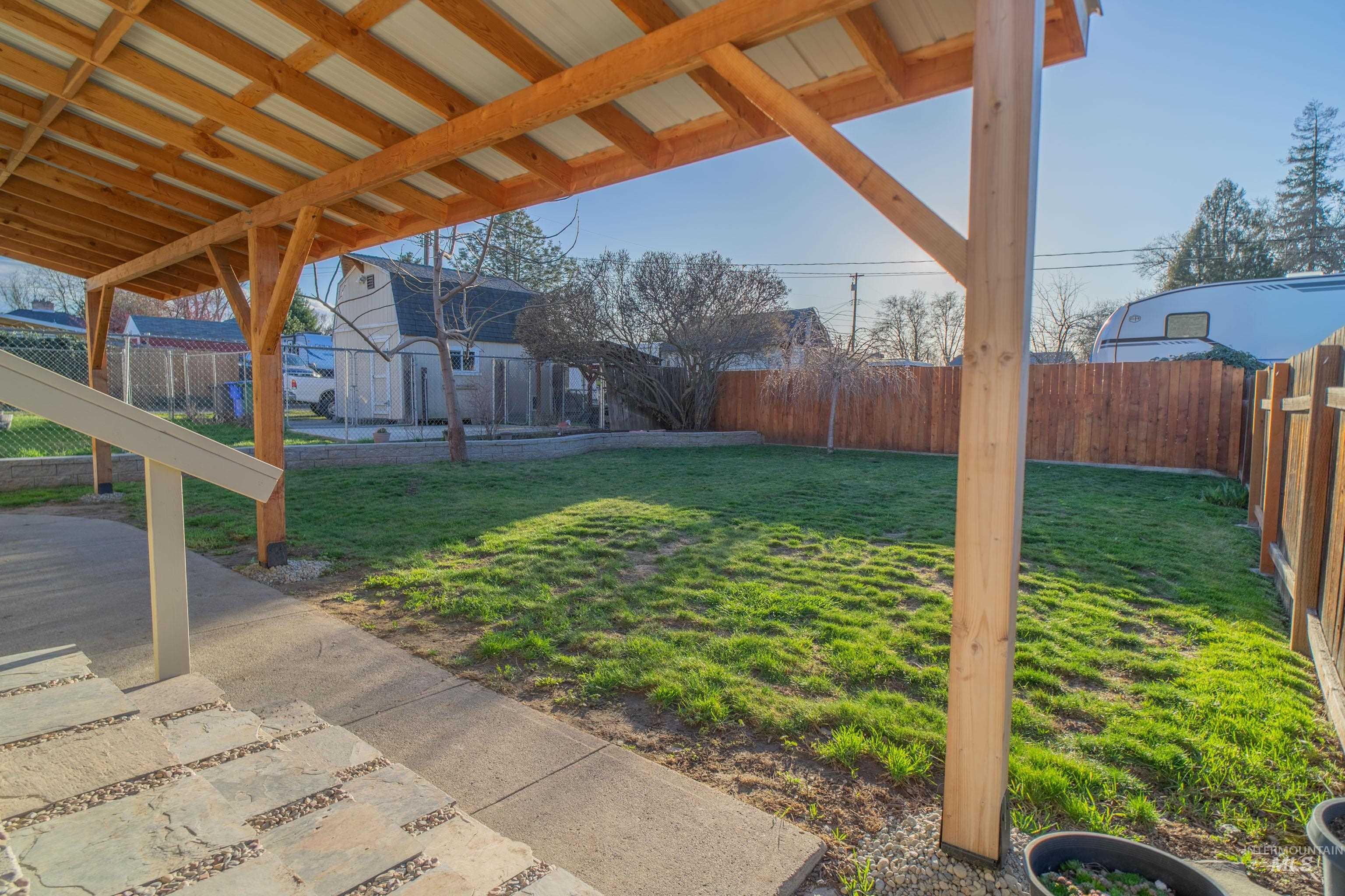 1212 14th St, Lewiston, Idaho 83501, 4 Bedrooms, 2 Bathrooms, Residential For Sale, Price $365,000,MLS 98977858