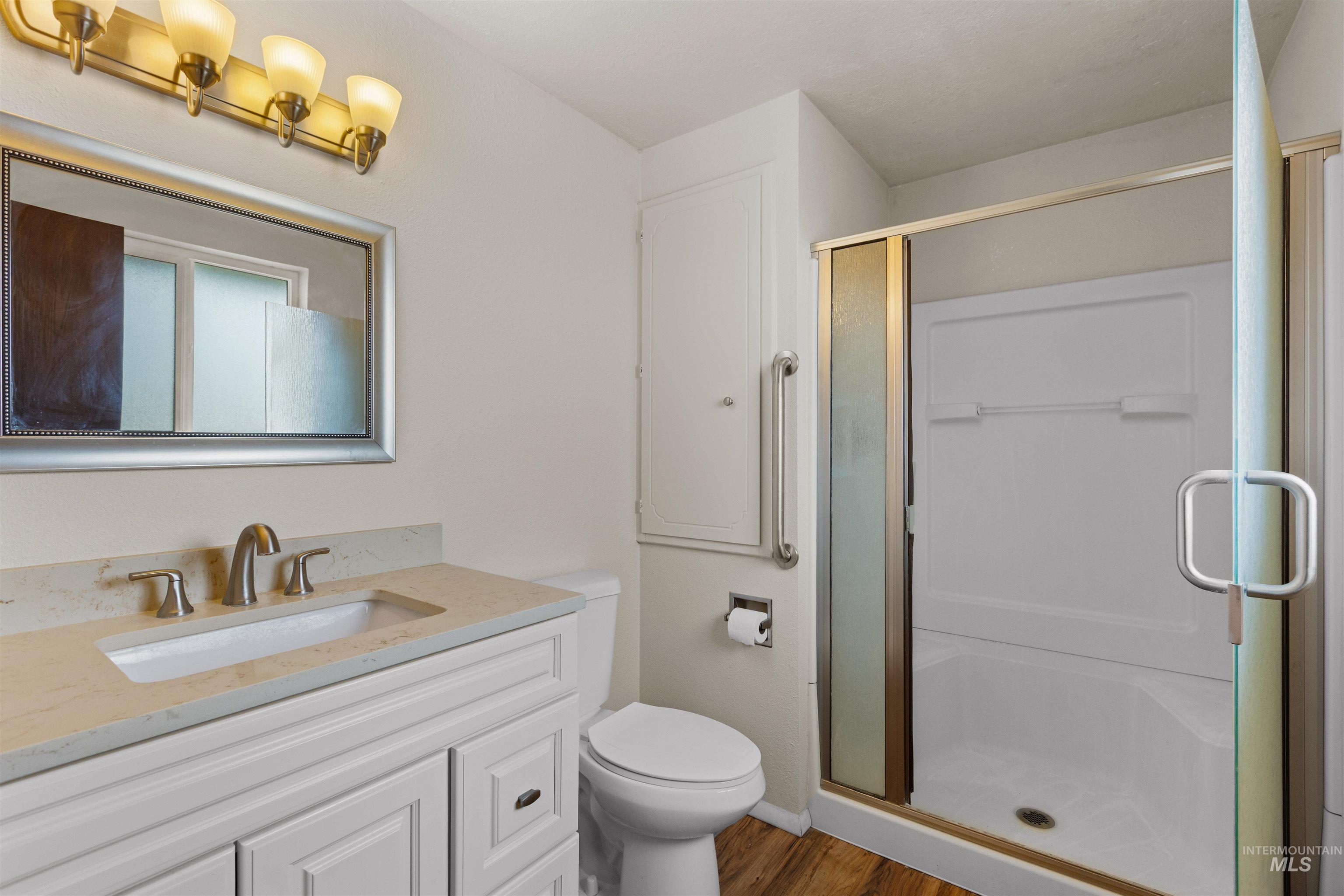 3762 S Summerset Way, Boise, Idaho 83709, 5 Bedrooms, 3 Bathrooms, Residential For Sale, Price $525,000,MLS 98977859