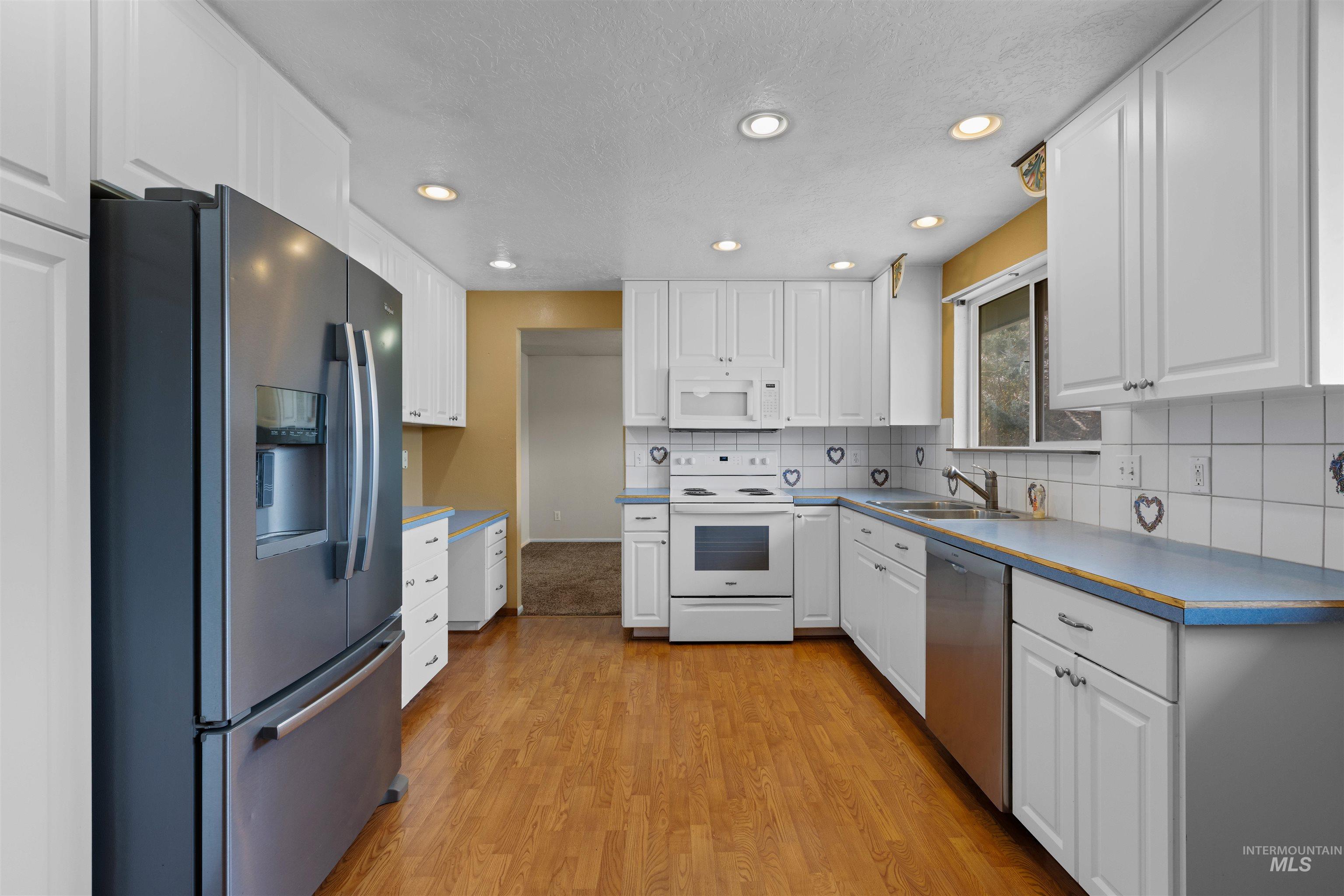 3762 S Summerset Way, Boise, Idaho 83709, 5 Bedrooms, 3 Bathrooms, Residential For Sale, Price $525,000,MLS 98977859