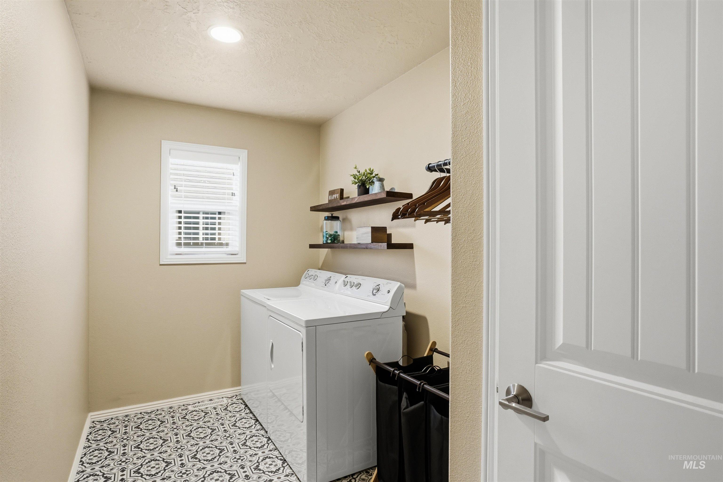 731 Triumph Dr, Middleton, Idaho 83644, 3 Bedrooms, 2 Bathrooms, Residential For Sale, Price $465,000,MLS 98977861