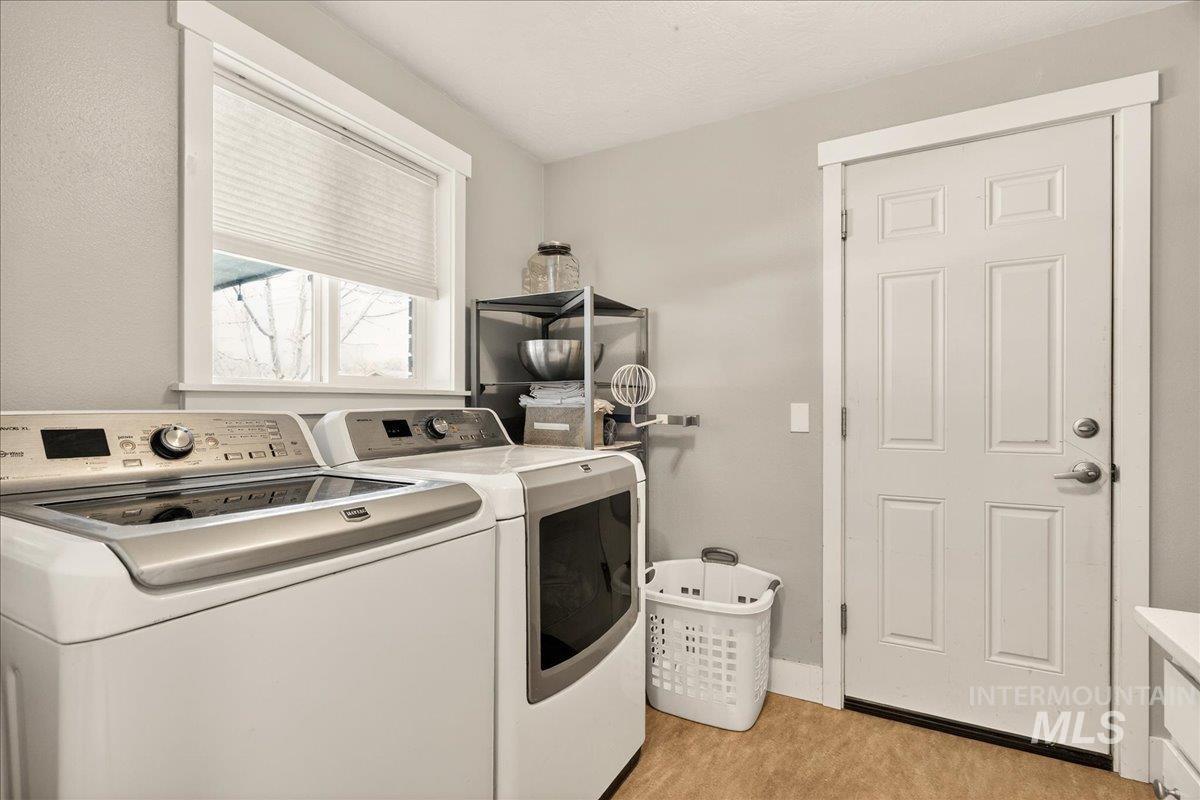 1933 N Blossom Pl, Meridian, Idaho 83646, 6 Bedrooms, 2.5 Bathrooms, Residential For Sale, Price $600,000,MLS 98977864