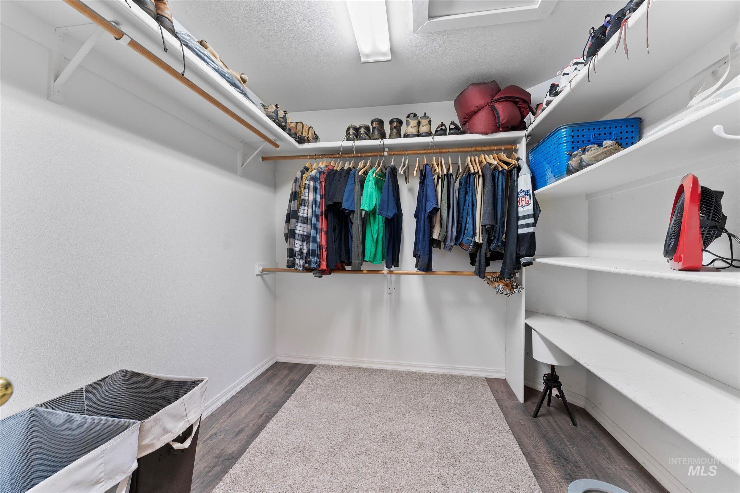 5811 W Sterling LN, Boise, Idaho 83703, 4 Bedrooms, 2.5 Bathrooms, Residential For Sale, Price $679,000,MLS 98977865