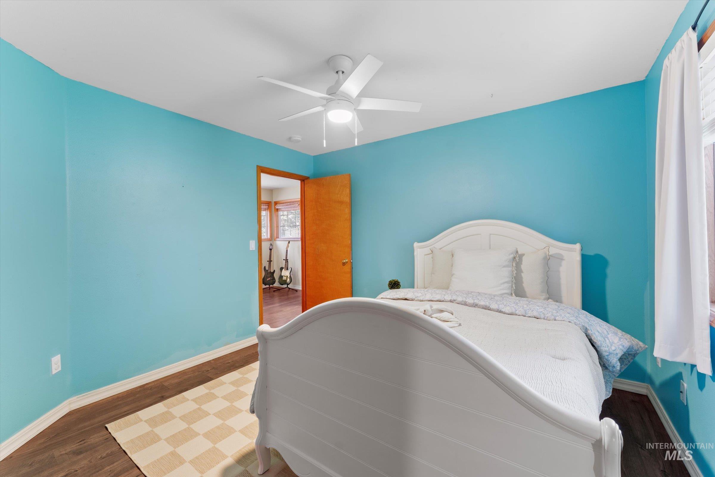 5811 W Sterling LN, Boise, Idaho 83703, 4 Bedrooms, 2.5 Bathrooms, Residential For Sale, Price $679,000,MLS 98977865