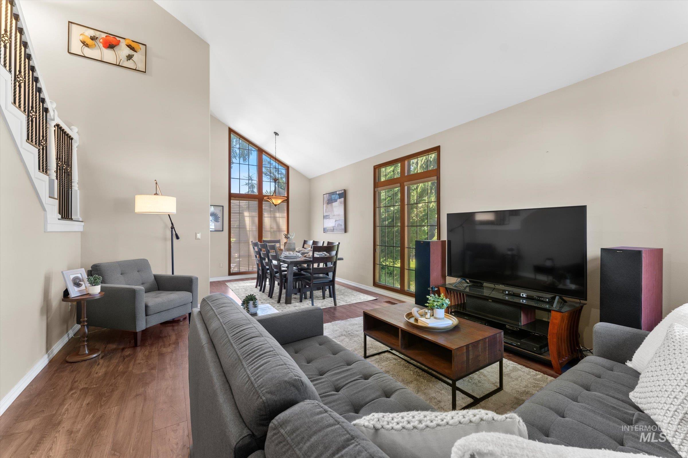 5811 W Sterling LN, Boise, Idaho 83703, 4 Bedrooms, 2.5 Bathrooms, Residential For Sale, Price $679,000,MLS 98977865