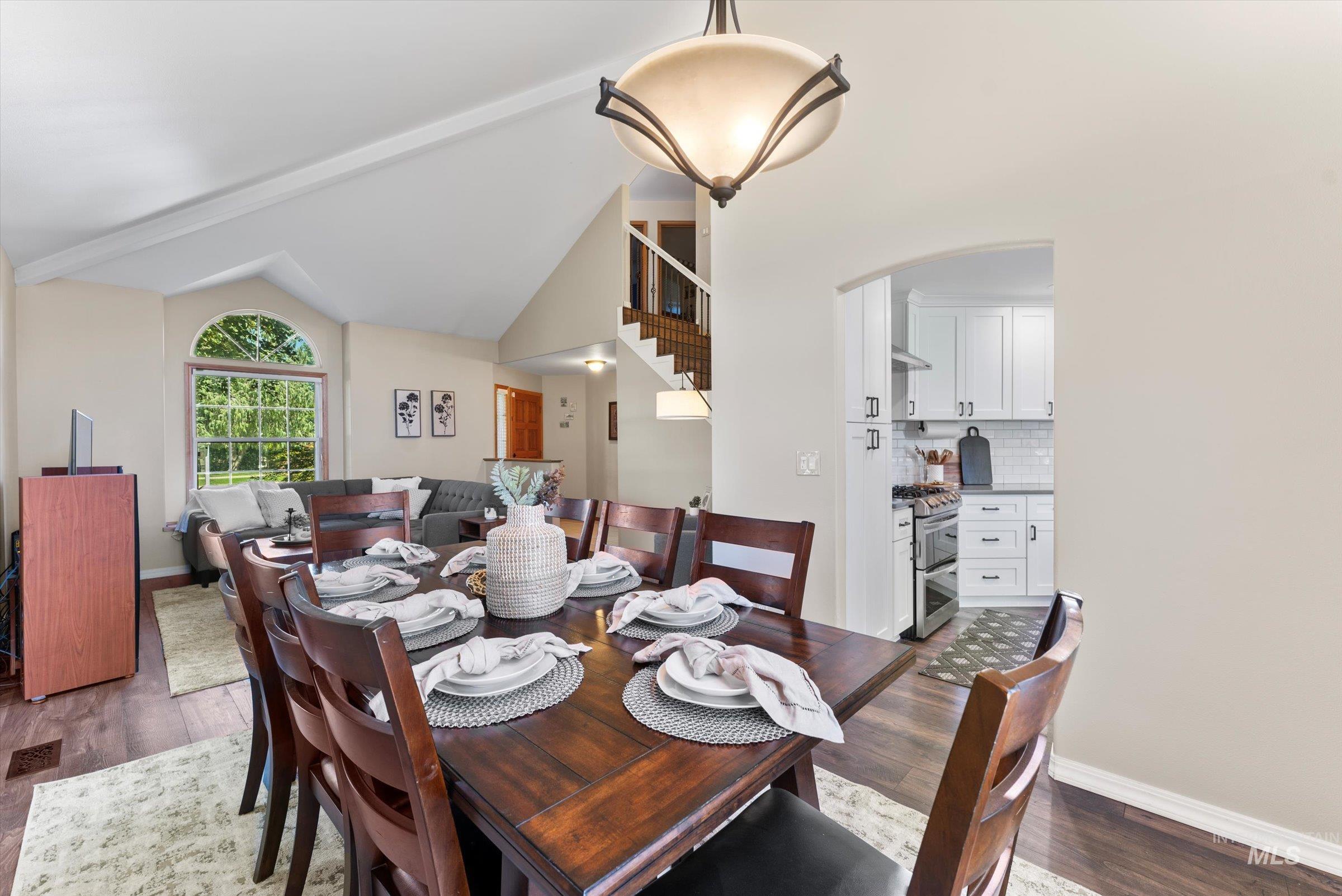 5811 W Sterling LN, Boise, Idaho 83703, 4 Bedrooms, 2.5 Bathrooms, Residential For Sale, Price $679,000,MLS 98977865