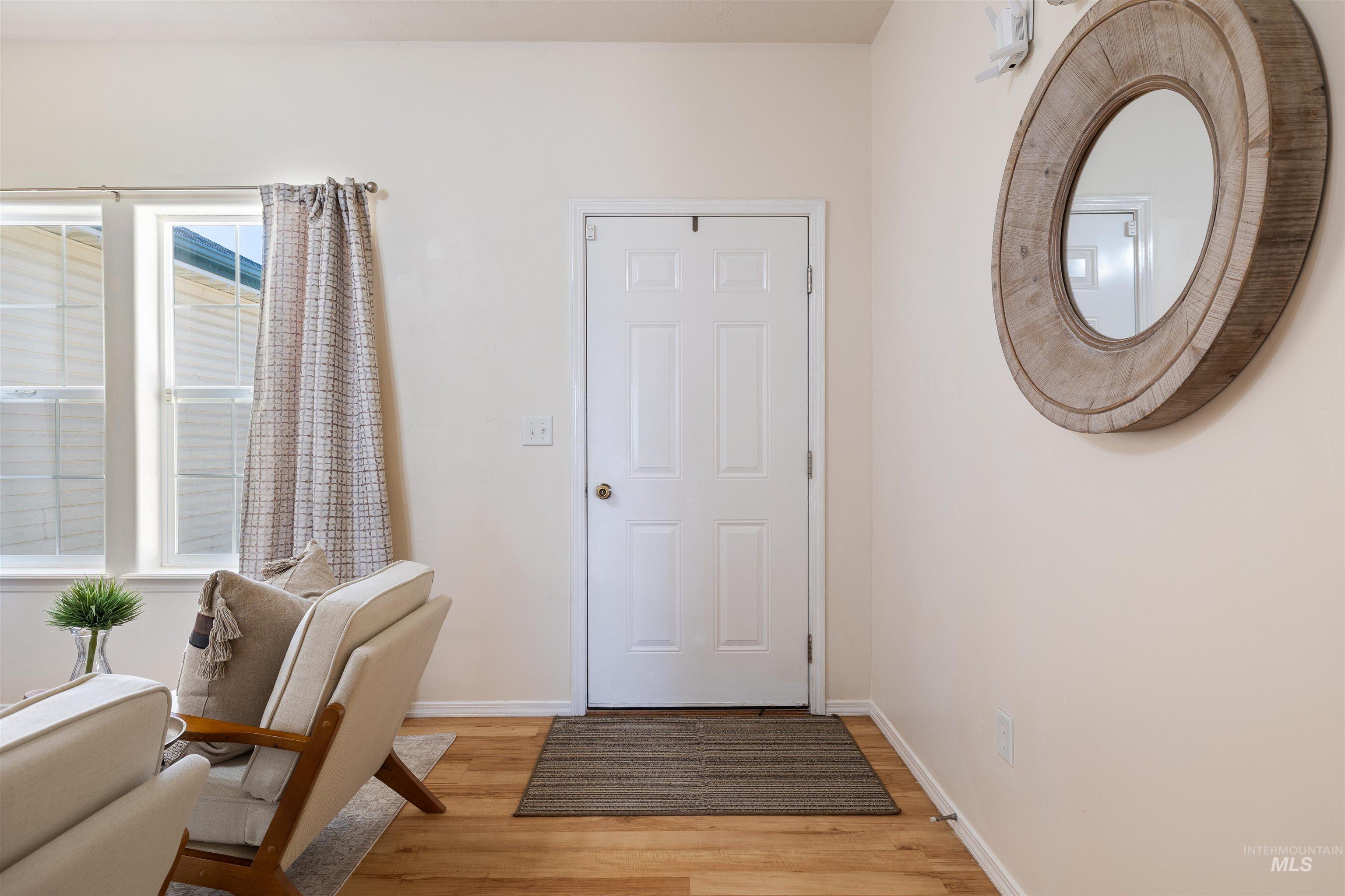 1597 Vista Dr., Twin Falls, Idaho 83301, 3 Bedrooms, 2 Bathrooms, Residential For Sale, Price $320,900,MLS 98977866