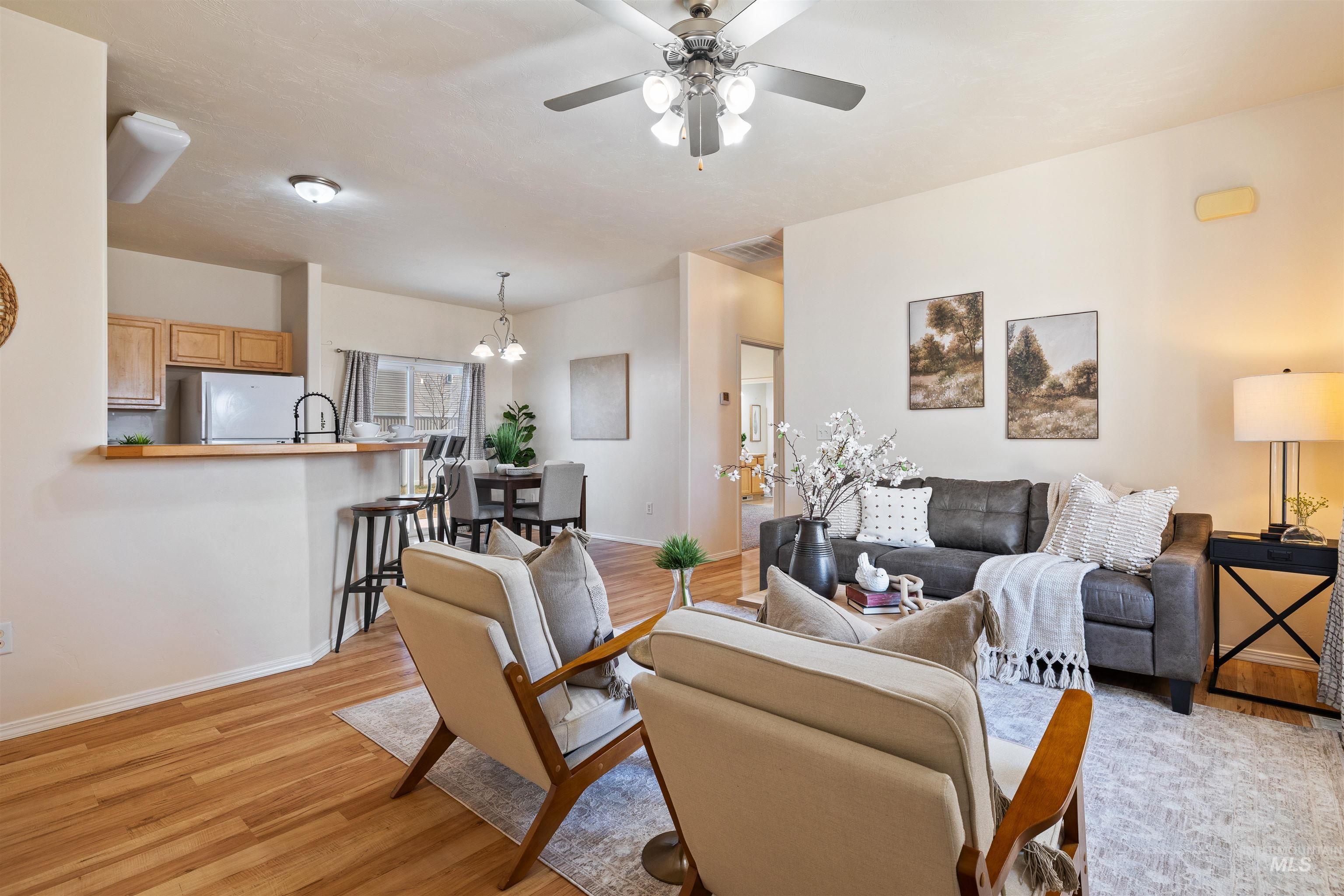 1597 Vista Dr., Twin Falls, Idaho 83301, 3 Bedrooms, 2 Bathrooms, Residential For Sale, Price $320,900,MLS 98977866