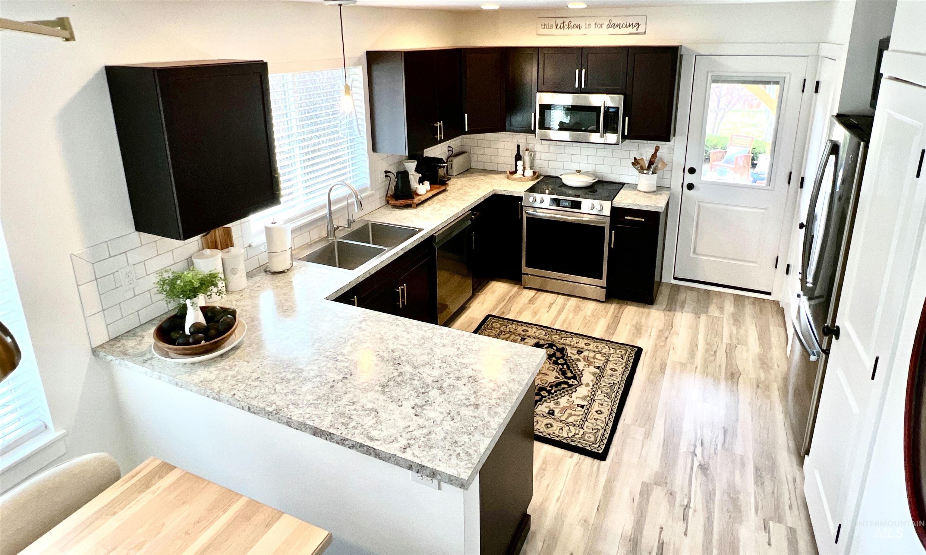 1518 E Florida Ave, Nampa, Idaho 83686-5656, 3 Bedrooms, 2 Bathrooms, Residential For Sale, Price $424,900,MLS 98977868