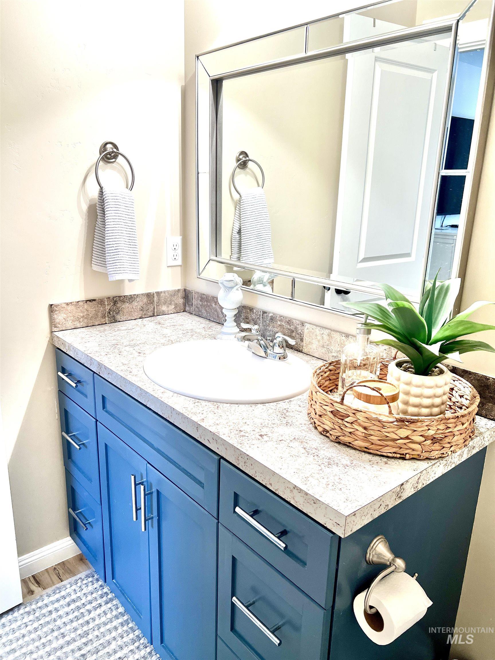 1518 E Florida Ave, Nampa, Idaho 83686-5656, 3 Bedrooms, 2 Bathrooms, Residential For Sale, Price $424,900,MLS 98977868