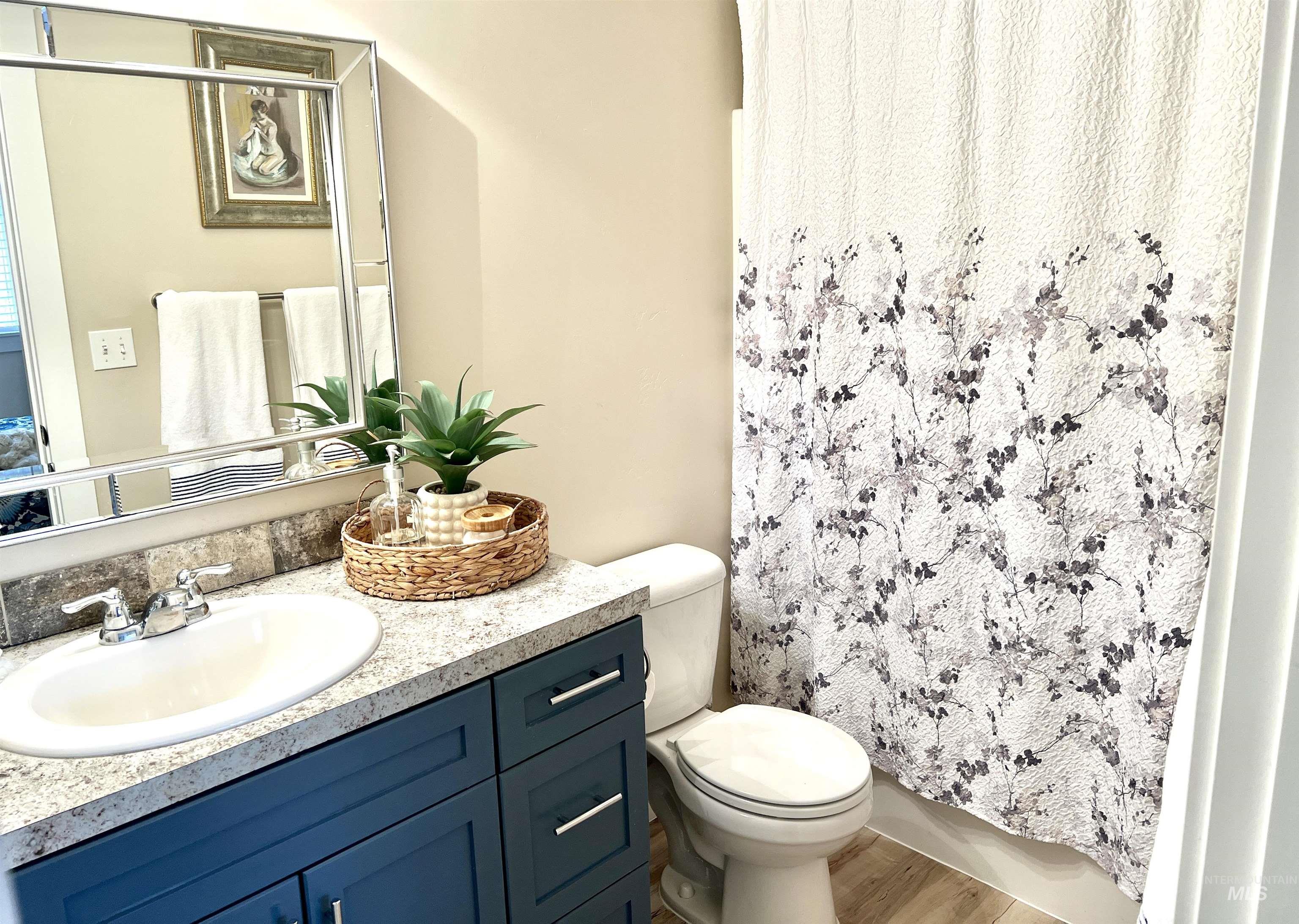 1518 E Florida Ave, Nampa, Idaho 83686-5656, 3 Bedrooms, 2 Bathrooms, Residential For Sale, Price $424,900,MLS 98977868