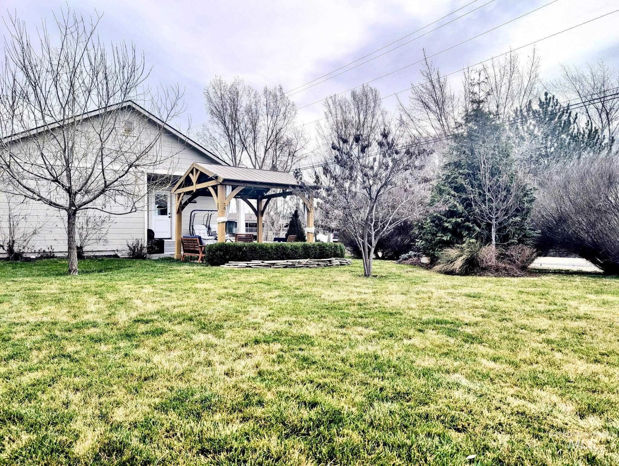 1518 E Florida Ave, Nampa, Idaho 83686-5656, 3 Bedrooms, 2 Bathrooms, Residential For Sale, Price $424,900,MLS 98977868