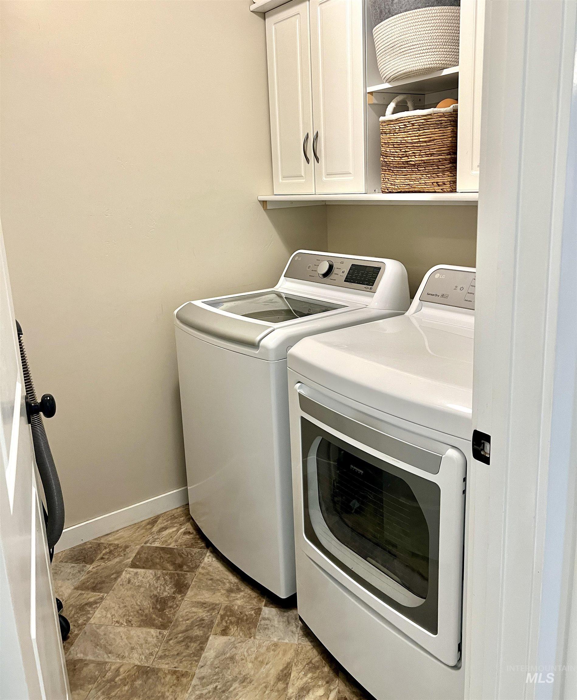 1518 E Florida Ave, Nampa, Idaho 83686-5656, 3 Bedrooms, 2 Bathrooms, Residential For Sale, Price $415,000,MLS 98977868