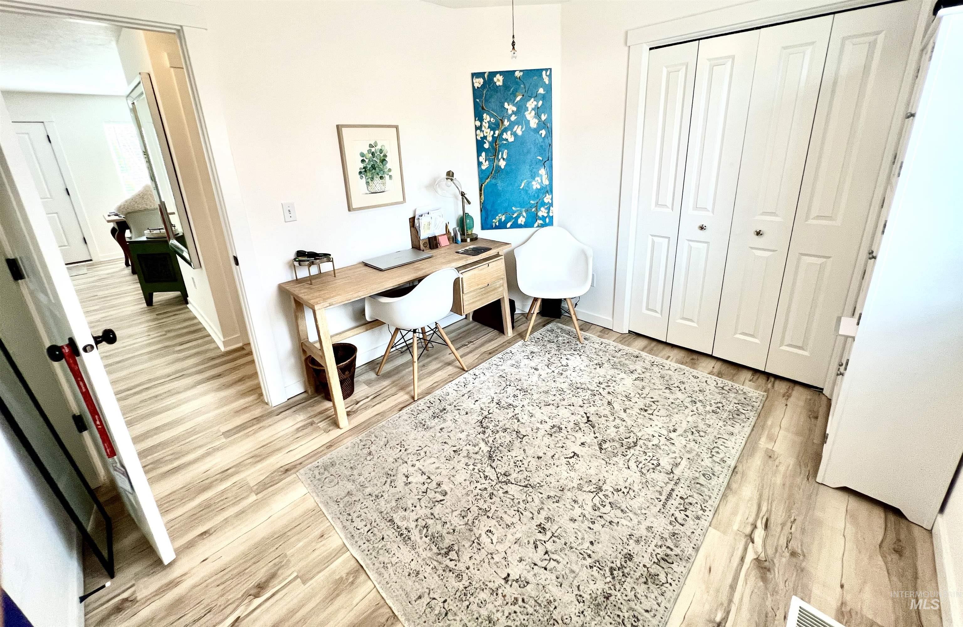 1518 E Florida Ave, Nampa, Idaho 83686-5656, 3 Bedrooms, 2 Bathrooms, Residential For Sale, Price $415,000,MLS 98977868