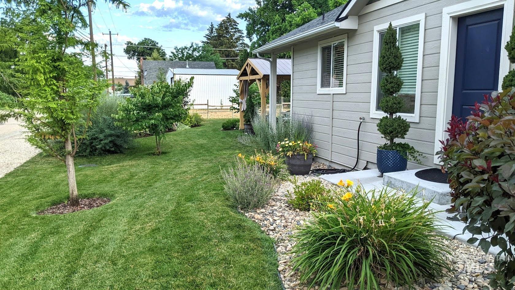 1518 E Florida Ave, Nampa, Idaho 83686-5656, 3 Bedrooms, 2 Bathrooms, Residential For Sale, Price $424,900,MLS 98977868