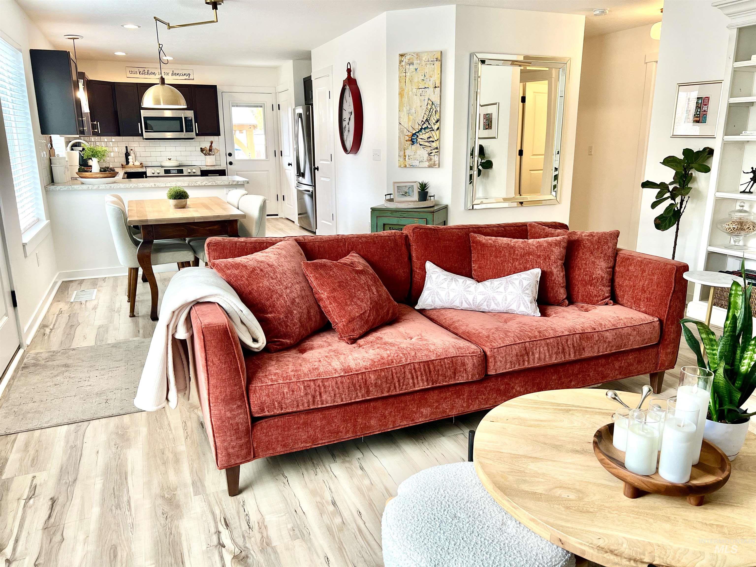 1518 E Florida Ave, Nampa, Idaho 83686-5656, 3 Bedrooms, 2 Bathrooms, Residential For Sale, Price $424,900,MLS 98977868