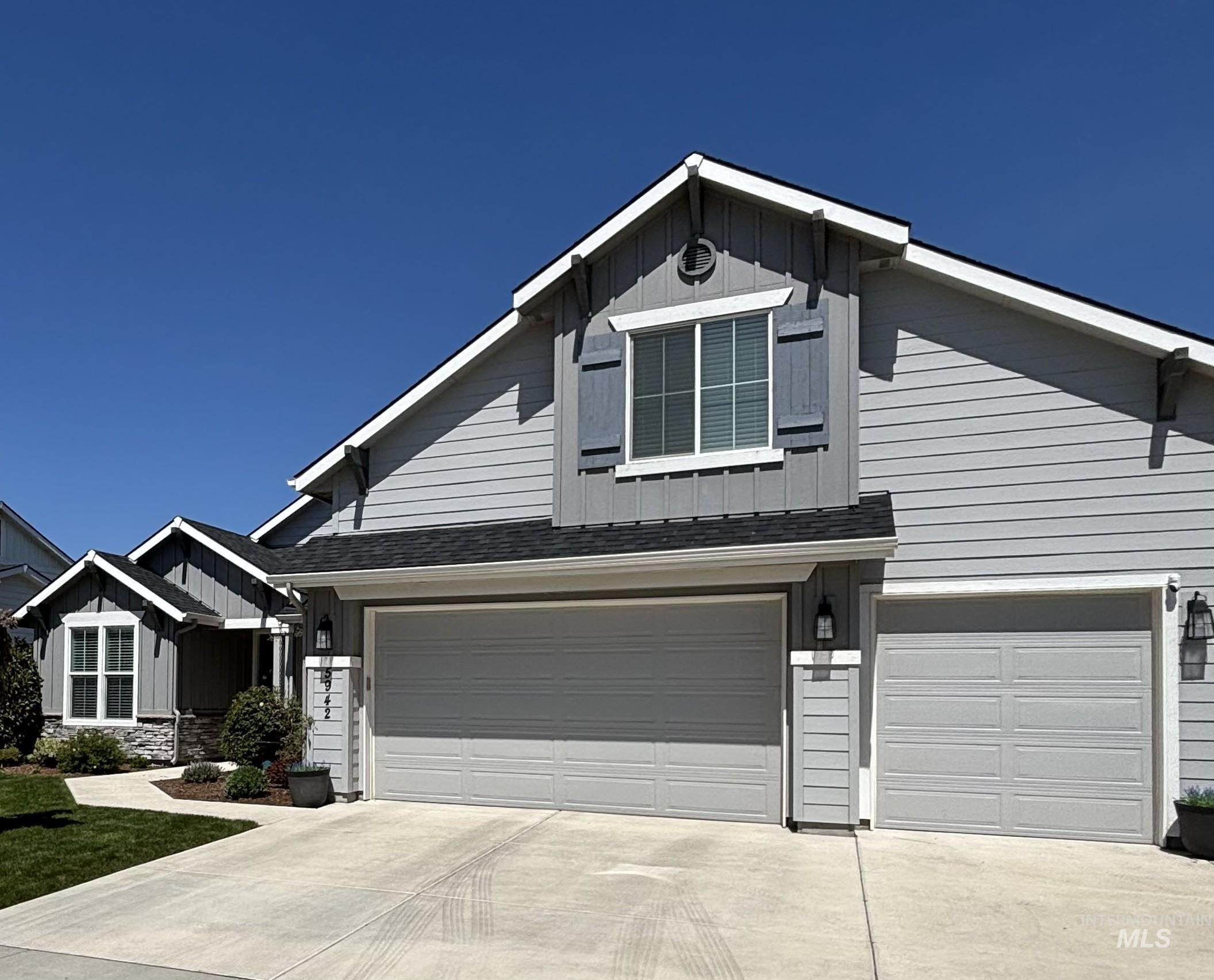 5942 W Algona Dr., Meridian, Idaho 83646, 3 Bedrooms, 3 Bathrooms, Residential For Sale, Price $625,000, 98977869