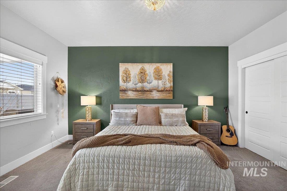 5942 W Algona Dr., Meridian, Idaho 83646, 3 Bedrooms, 3 Bathrooms, Residential For Sale, Price $634,900,MLS 98977869