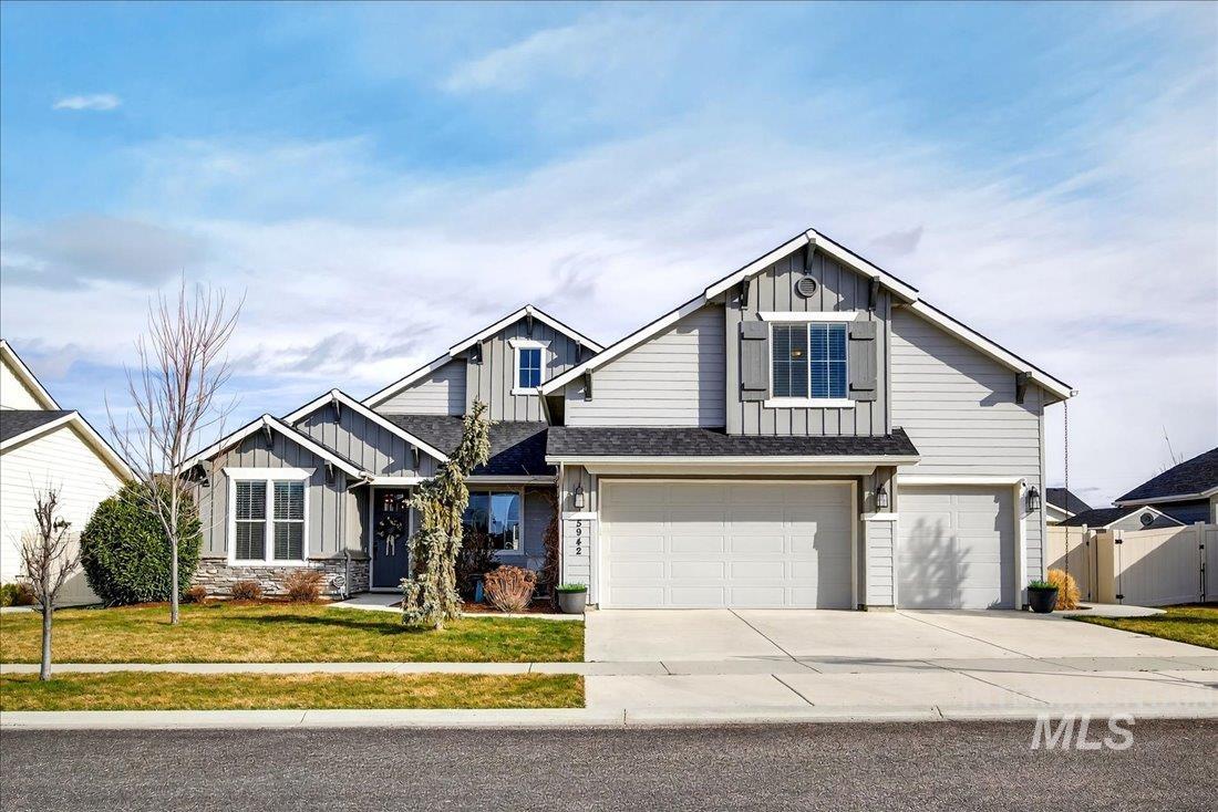 5942 W Algona Dr., Meridian, Idaho 83646, 3 Bedrooms, 3 Bathrooms, Residential For Sale, Price $625,000, 98977869