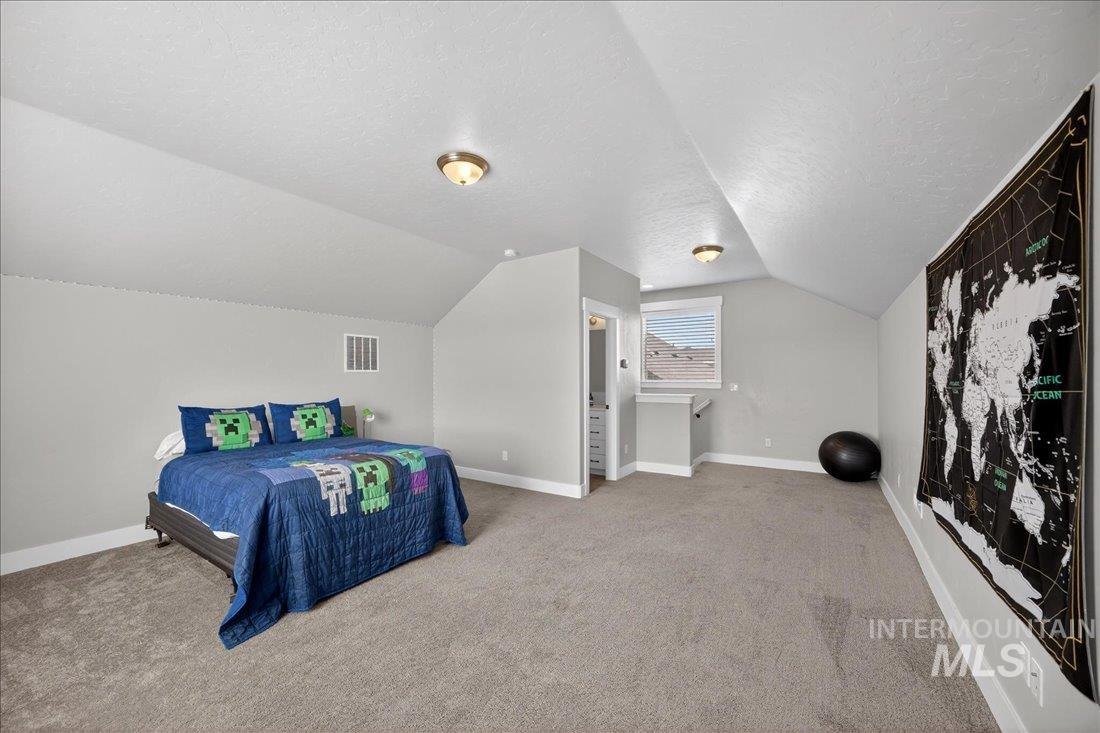 5942 W Algona Dr., Meridian, Idaho 83646, 3 Bedrooms, 3 Bathrooms, Residential For Sale, Price $634,900,MLS 98977869