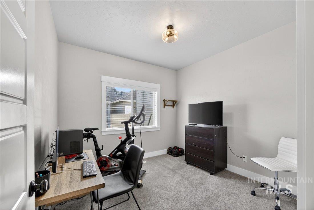 5942 W Algona Dr., Meridian, Idaho 83646, 3 Bedrooms, 3 Bathrooms, Residential For Sale, Price $634,900,MLS 98977869