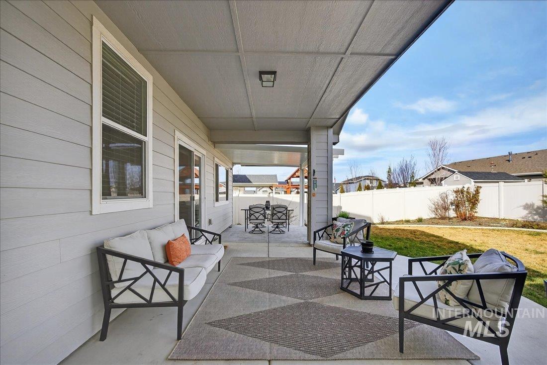 5942 W Algona Dr., Meridian, Idaho 83646, 3 Bedrooms, 3 Bathrooms, Residential For Sale, Price $625,000, 98977869