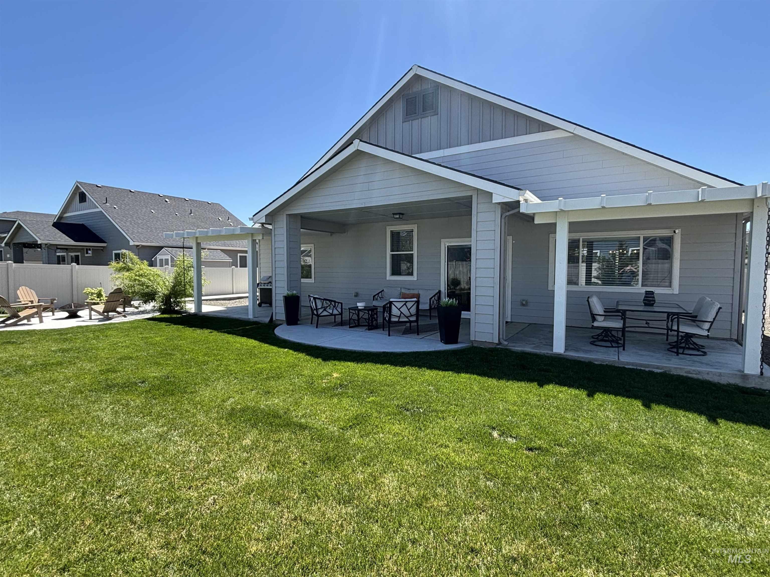 5942 W Algona Dr., Meridian, Idaho 83646, 3 Bedrooms, 3 Bathrooms, Residential For Sale, Price $625,000, 98977869