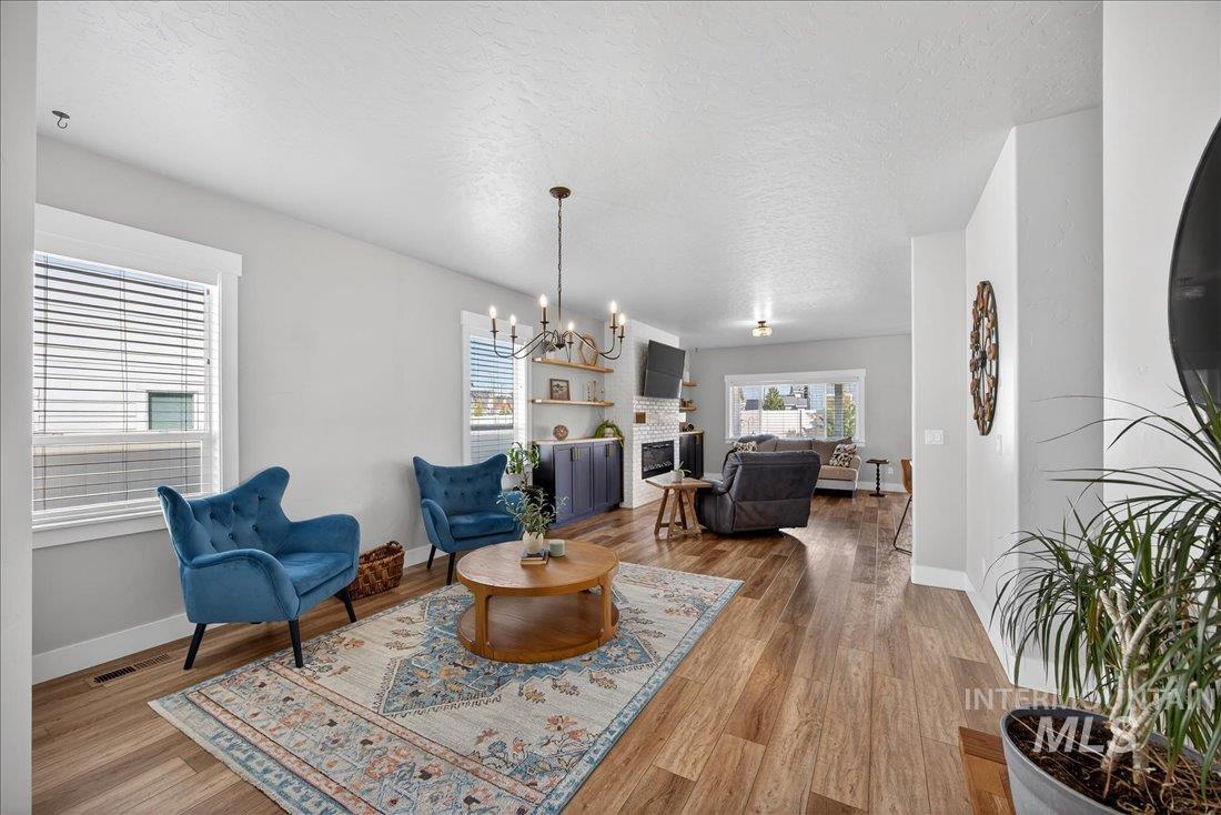 5942 W Algona Dr., Meridian, Idaho 83646, 3 Bedrooms, 3 Bathrooms, Residential For Sale, Price $650,000, 98977869