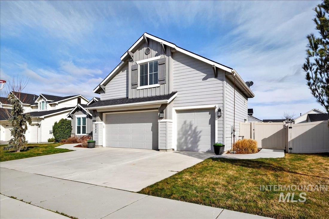 5942 W Algona Dr., Meridian, Idaho 83646, 3 Bedrooms, 3 Bathrooms, Residential For Sale, Price $625,000, 98977869