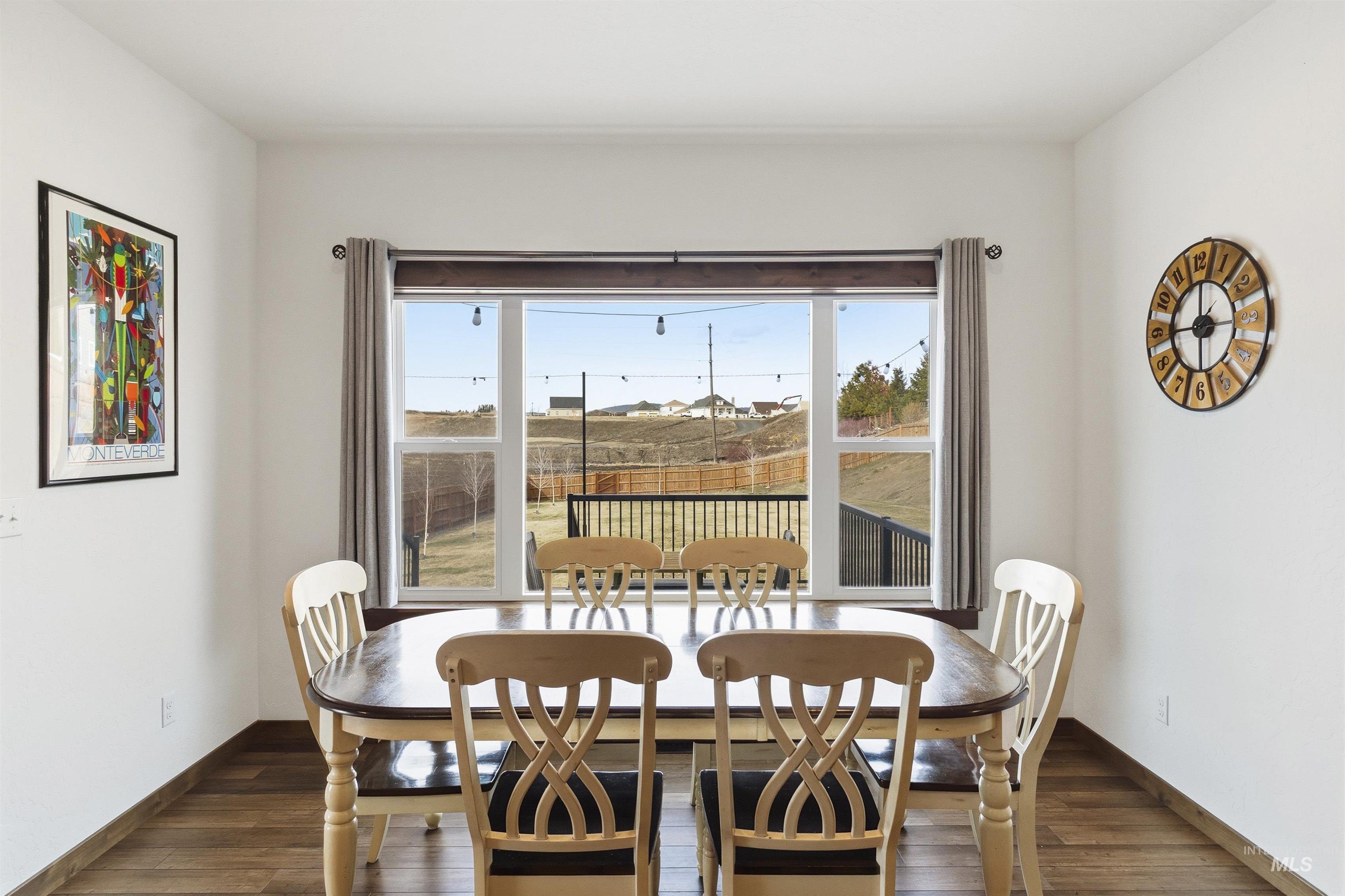 1542 Lanny Dr, Moscow, Idaho 83843, 4 Bedrooms, 3 Bathrooms, Residential For Sale, Price $840,000,MLS 98977870