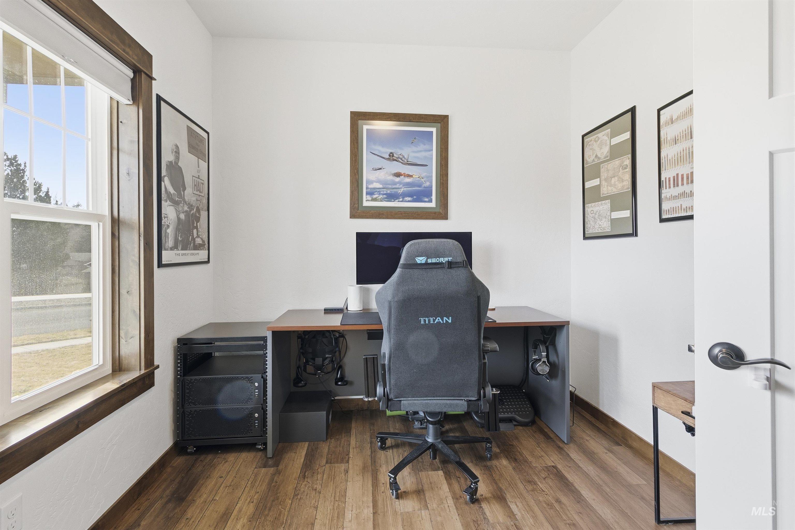 1542 Lanny Dr, Moscow, Idaho 83843, 4 Bedrooms, 3 Bathrooms, Residential For Sale, Price $850,000, 98977870