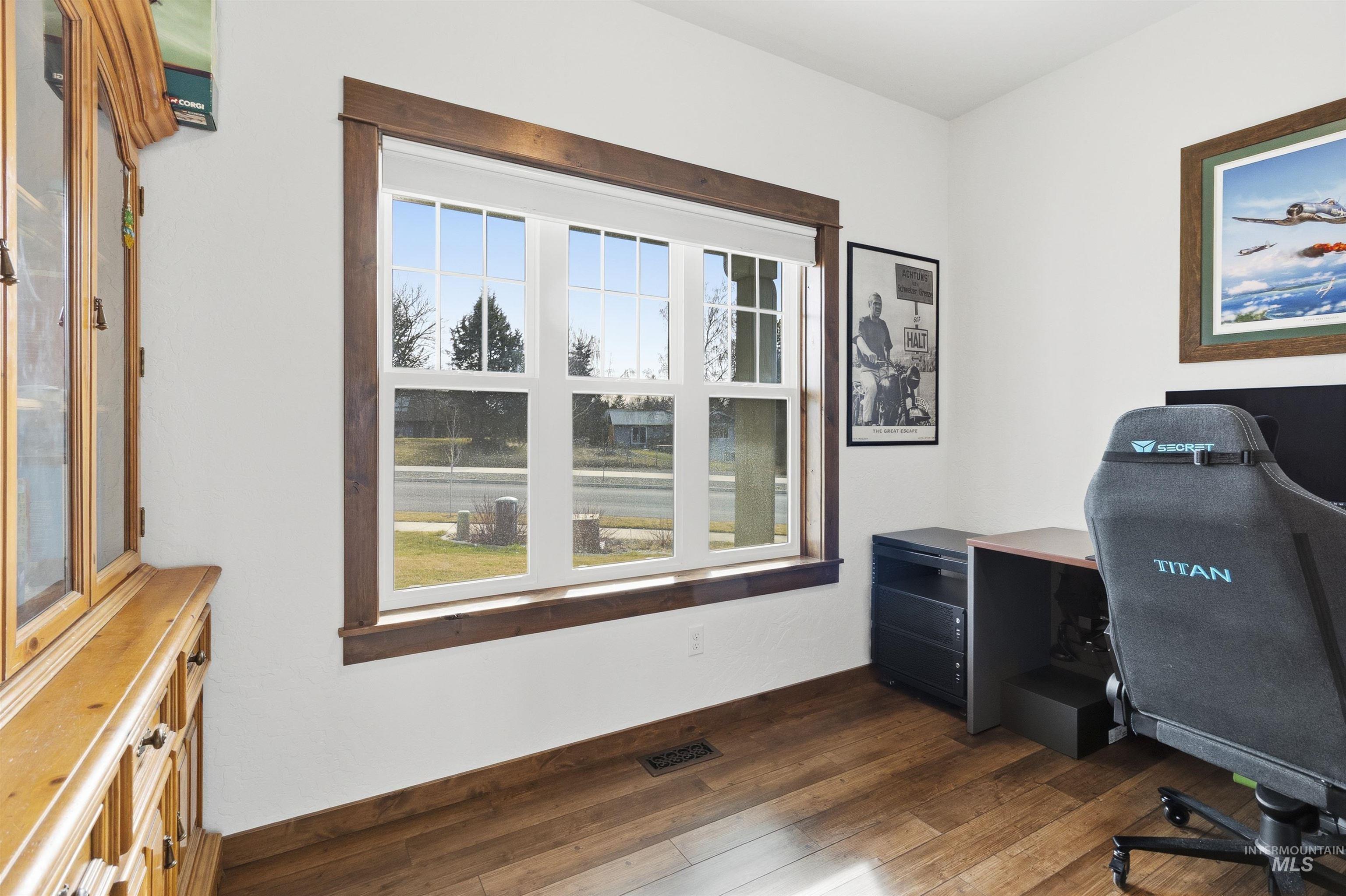 1542 Lanny Dr, Moscow, Idaho 83843, 4 Bedrooms, 3 Bathrooms, Residential For Sale, Price $840,000,MLS 98977870