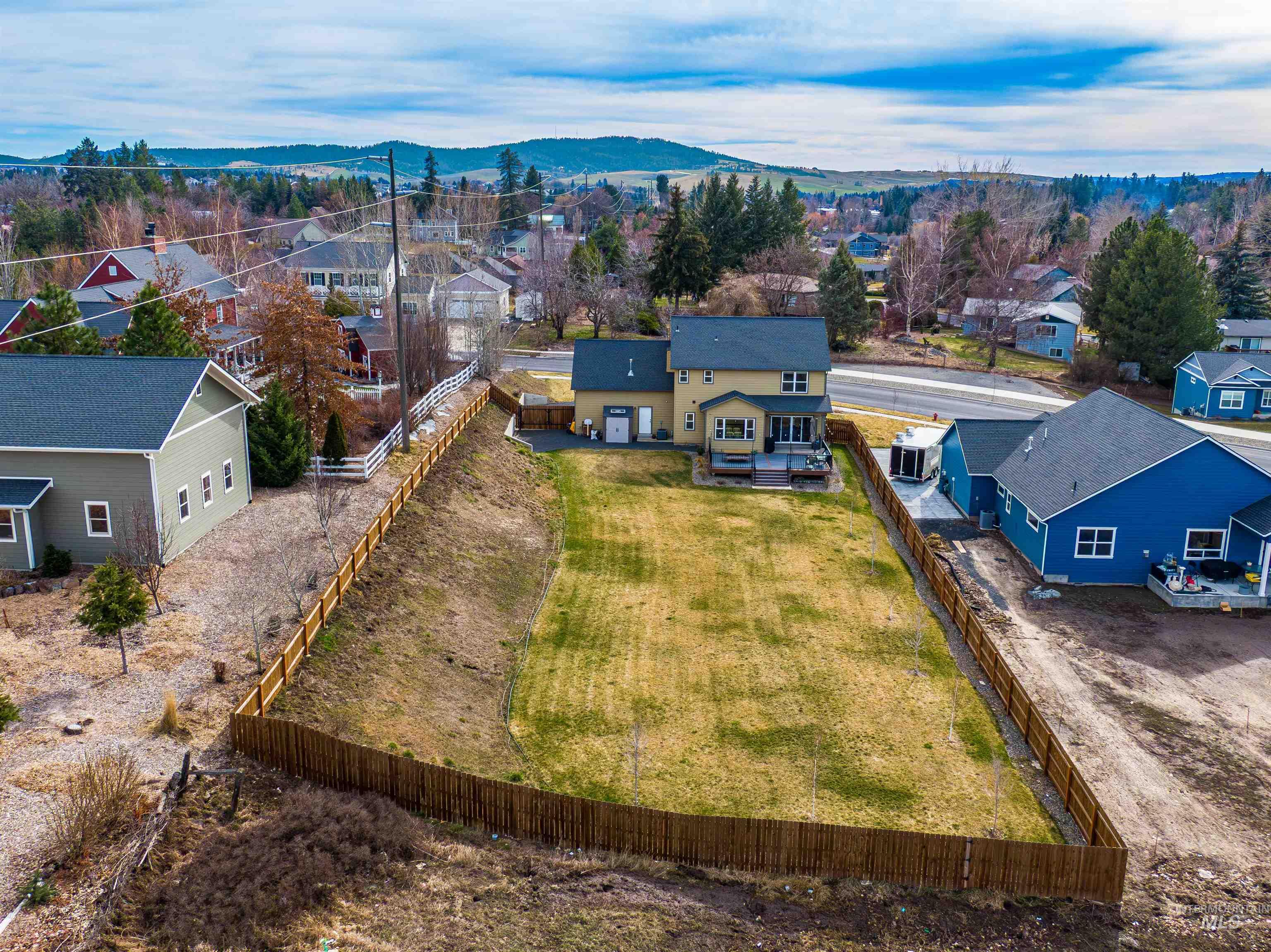 1542 Lanny Dr, Moscow, Idaho 83843, 4 Bedrooms, 3 Bathrooms, Residential For Sale, Price $850,000, 98977870