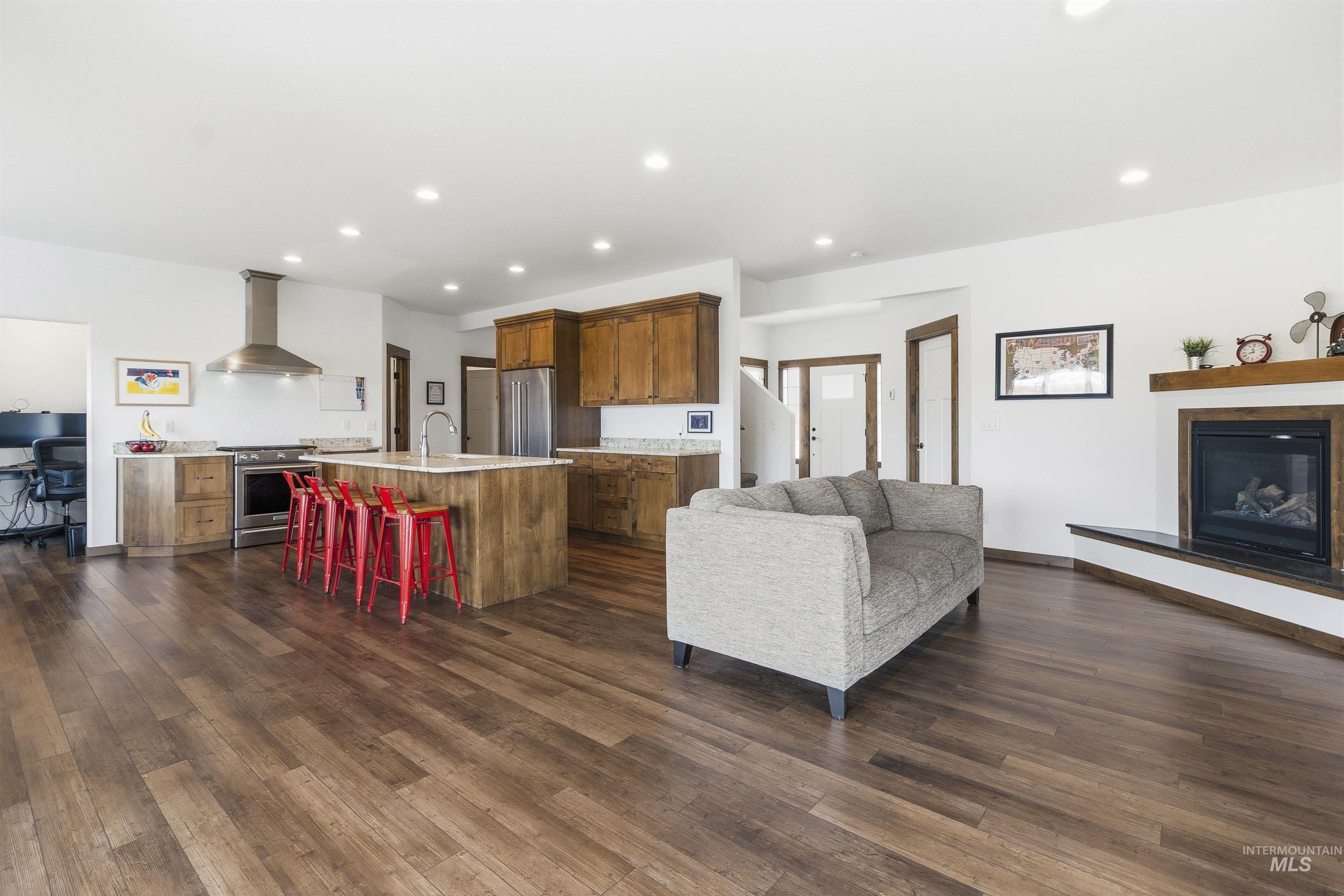 1542 Lanny Dr, Moscow, Idaho 83843, 4 Bedrooms, 3 Bathrooms, Residential For Sale, Price $840,000,MLS 98977870