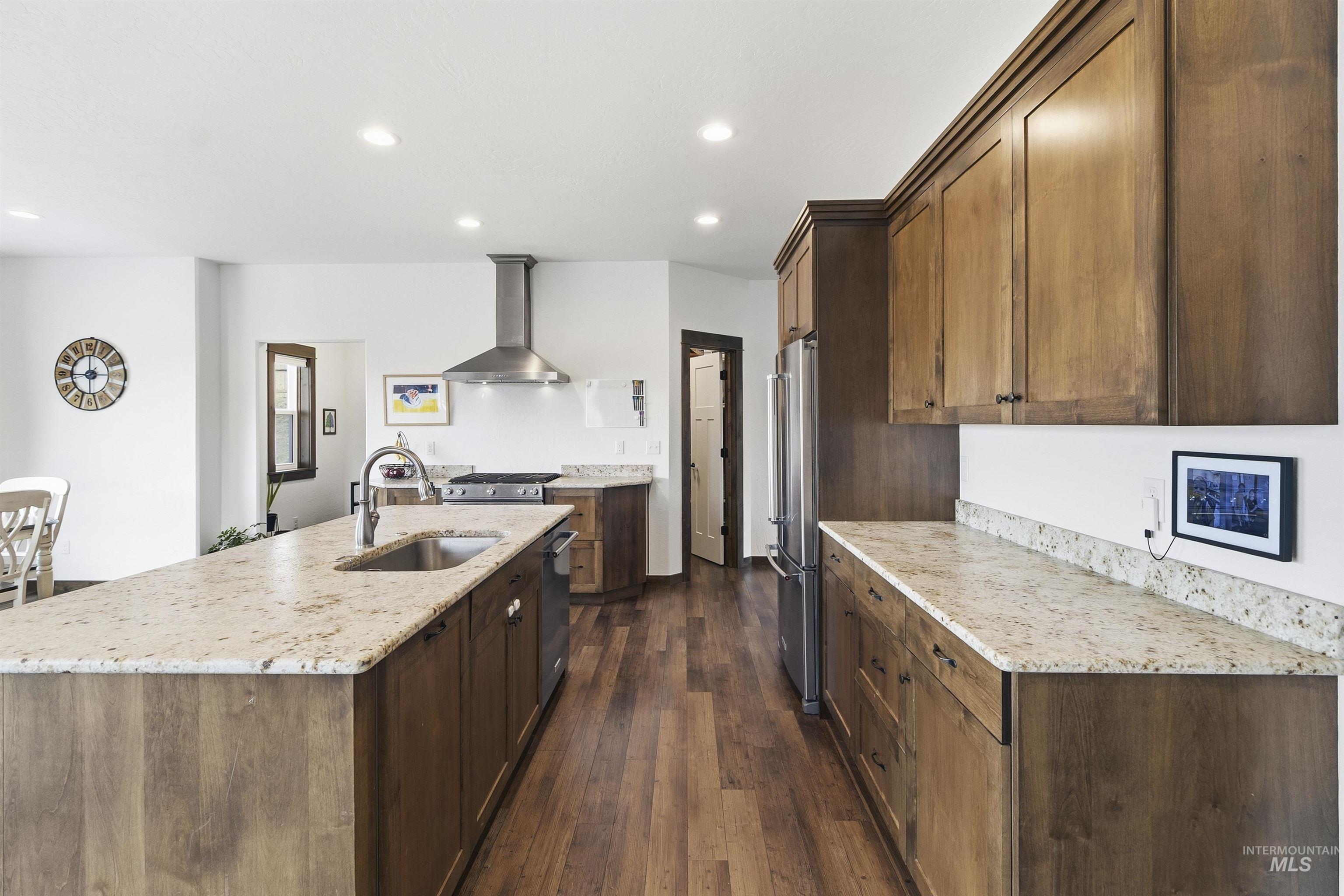 1542 Lanny Dr, Moscow, Idaho 83843, 4 Bedrooms, 3 Bathrooms, Residential For Sale, Price $850,000, 98977870