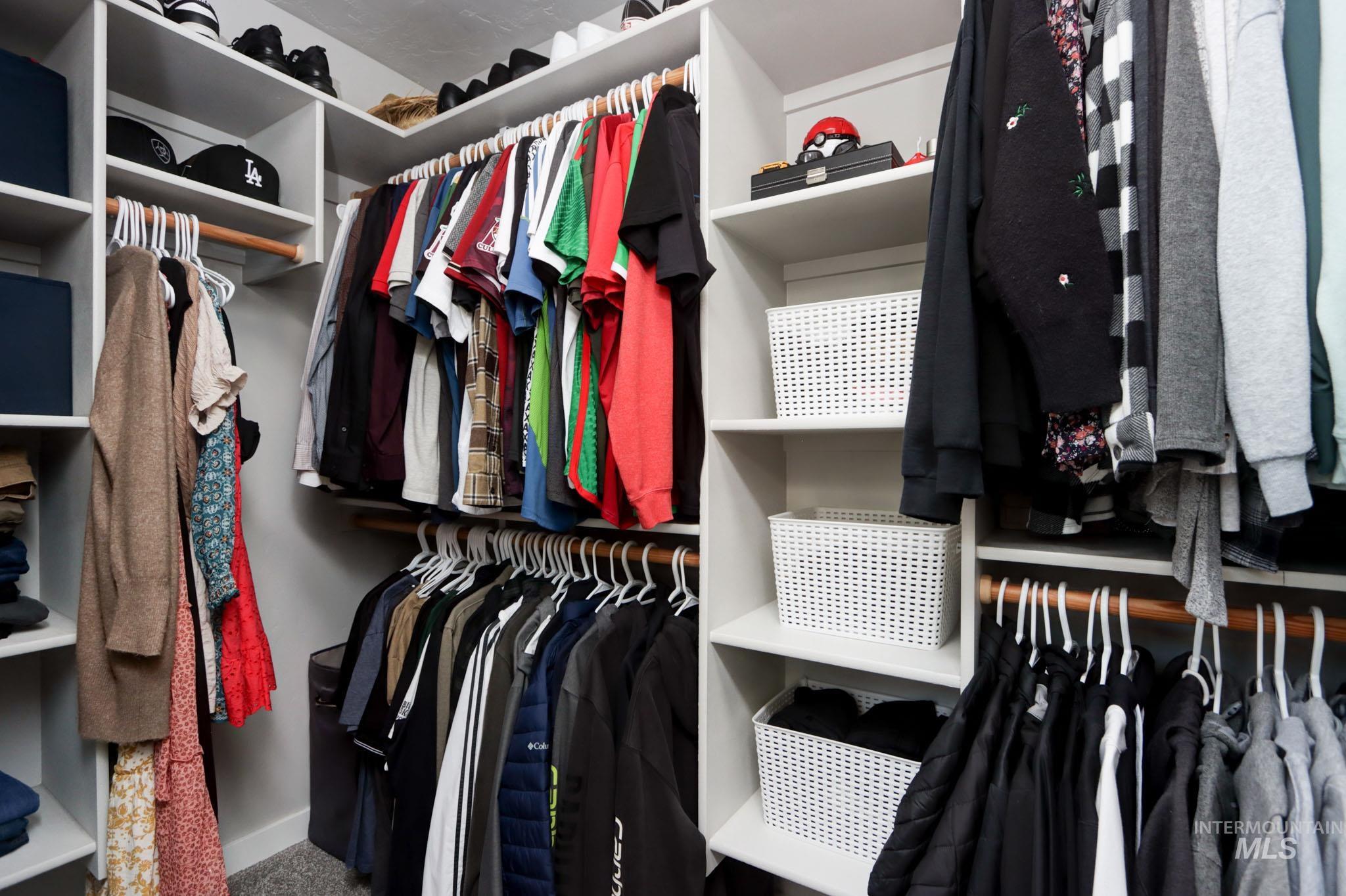 204 Crimson Cir E, Fruitland, Idaho 83619, 3 Bedrooms, 2 Bathrooms, Residential For Sale, Price $339,000, 98977871