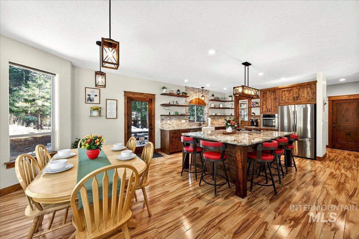 292 Rio Vista Boulevard, McCall, Idaho 83638, 3 Bedrooms, 2.5 Bathrooms, Residential For Sale, Price $995,000,MLS 98977873