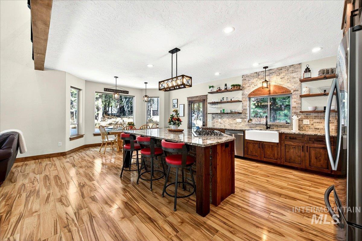 292 Rio Vista Boulevard, McCall, Idaho 83638, 3 Bedrooms, 2.5 Bathrooms, Residential For Sale, Price $995,000,MLS 98977873