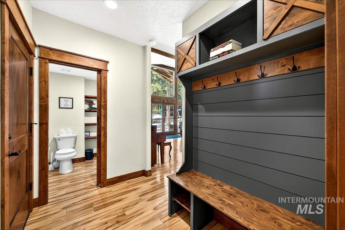 292 Rio Vista Boulevard, McCall, Idaho 83638, 3 Bedrooms, 2.5 Bathrooms, Residential For Sale, Price $995,000,MLS 98977873