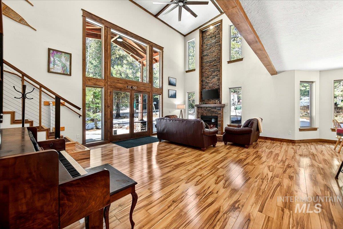 292 Rio Vista Boulevard, McCall, Idaho 83638, 3 Bedrooms, 2.5 Bathrooms, Residential For Sale, Price $995,000,MLS 98977873