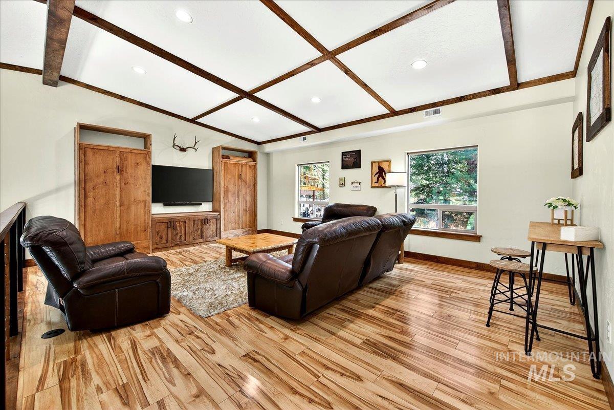 292 Rio Vista Boulevard, McCall, Idaho 83638, 3 Bedrooms, 2.5 Bathrooms, Residential For Sale, Price $995,000,MLS 98977873