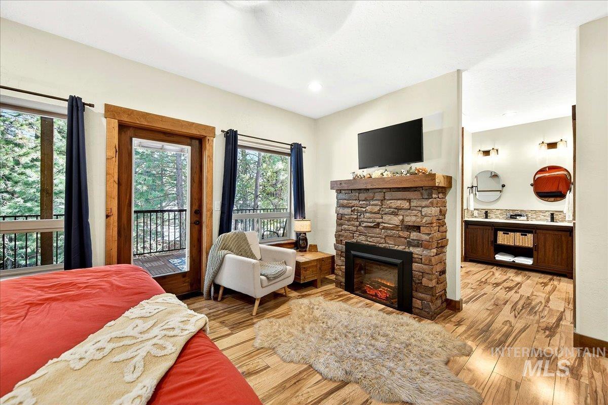 292 Rio Vista Boulevard, McCall, Idaho 83638, 3 Bedrooms, 2.5 Bathrooms, Residential For Sale, Price $995,000,MLS 98977873