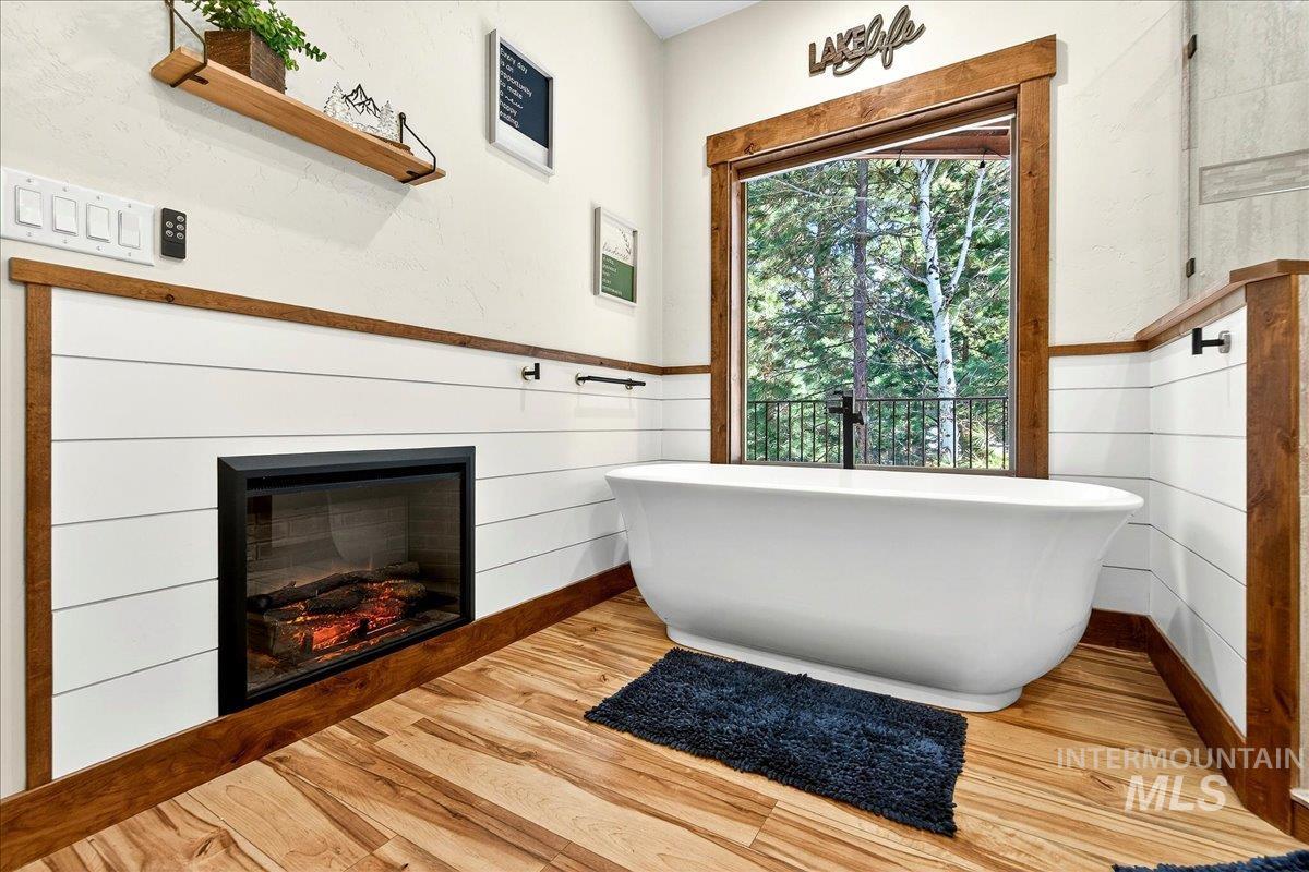 292 Rio Vista Boulevard, McCall, Idaho 83638, 3 Bedrooms, 2.5 Bathrooms, Residential For Sale, Price $995,000,MLS 98977873