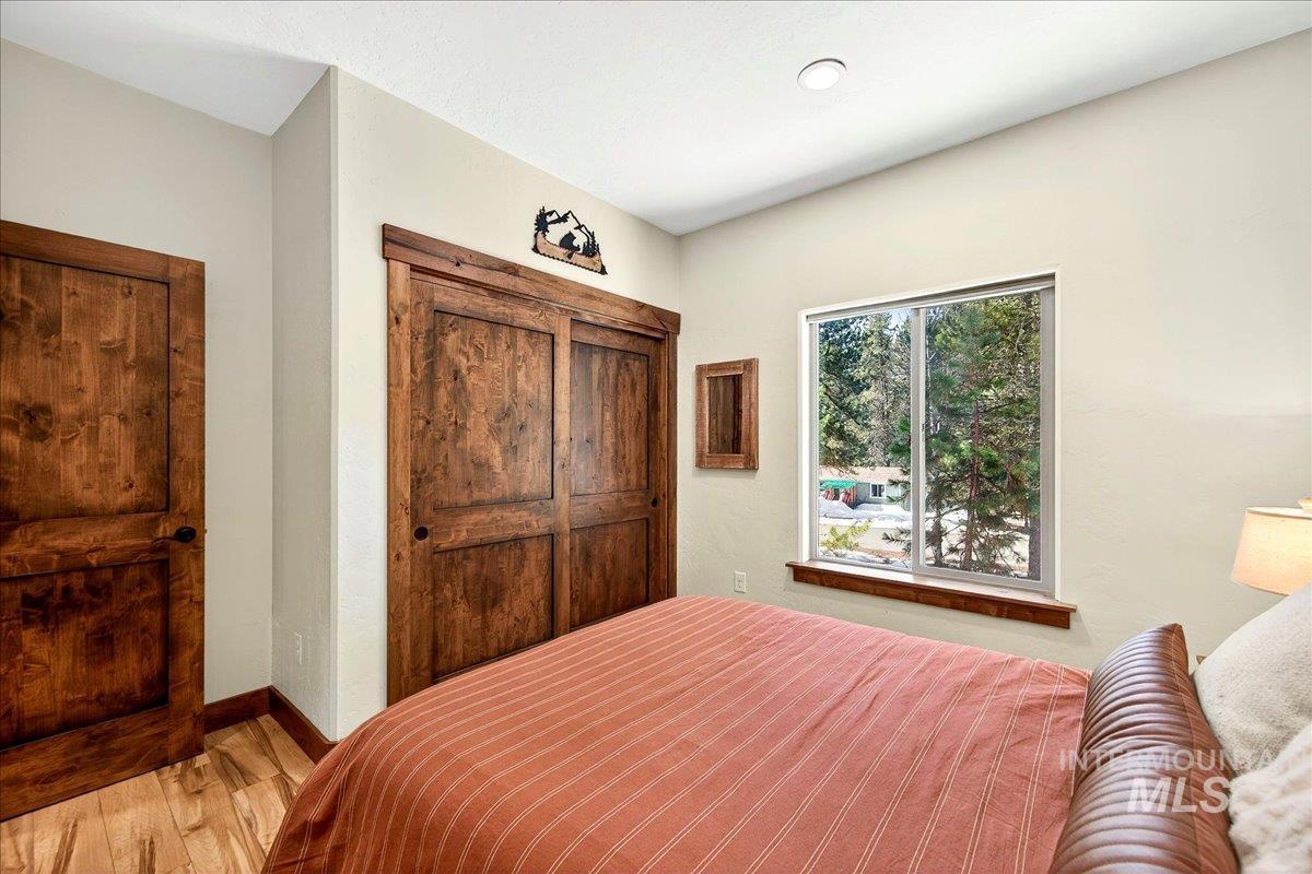 292 Rio Vista Boulevard, McCall, Idaho 83638, 3 Bedrooms, 2.5 Bathrooms, Residential For Sale, Price $995,000,MLS 98977873