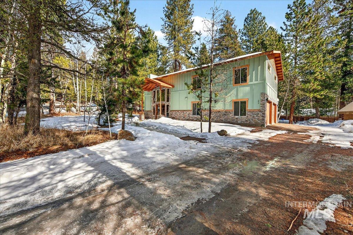 292 Rio Vista Boulevard, McCall, Idaho 83638, 3 Bedrooms, 2.5 Bathrooms, Residential For Sale, Price $995,000,MLS 98977873